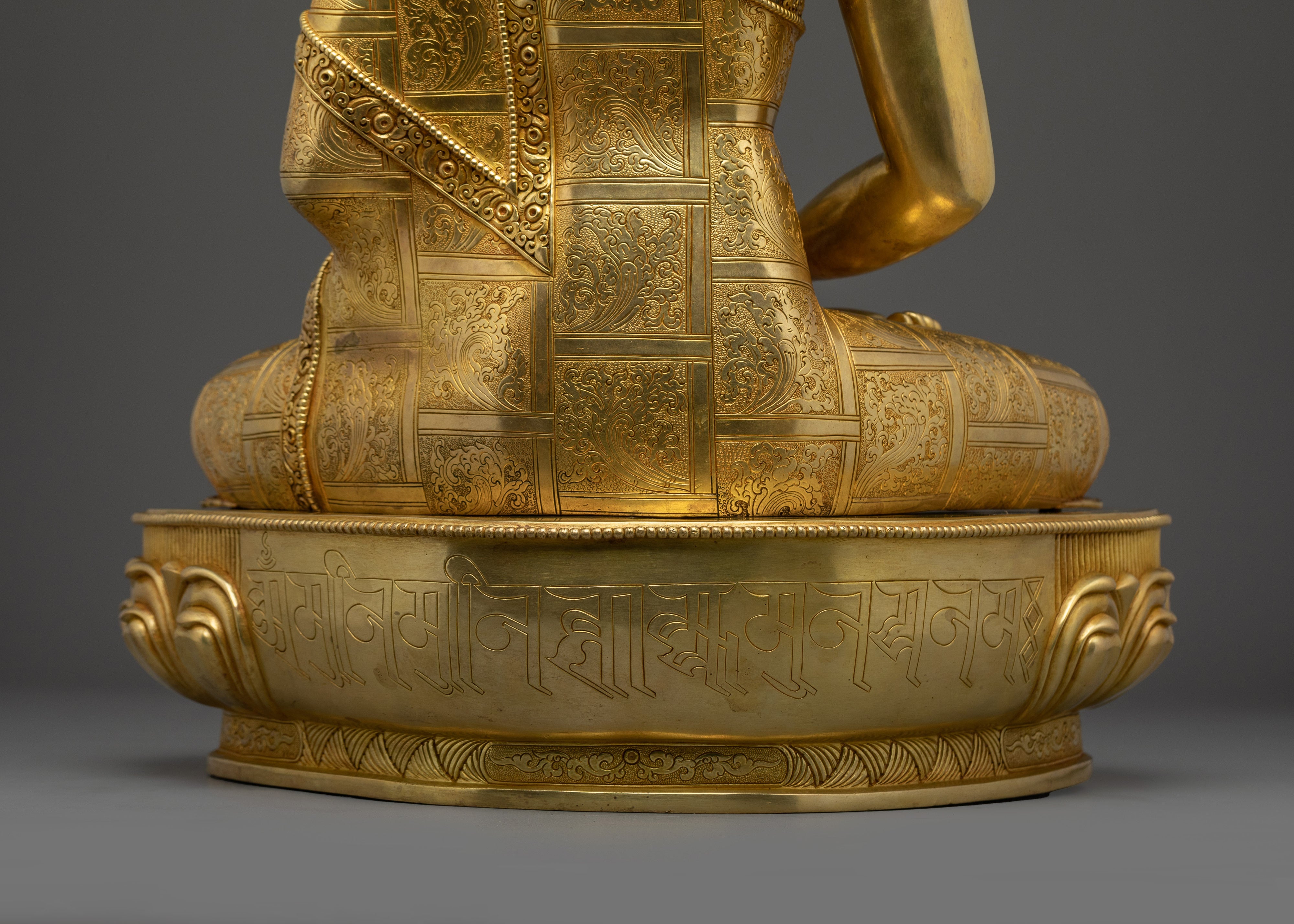 Handmade Statue of Buddha Amitabha | Buddhist Spiritual Artwork