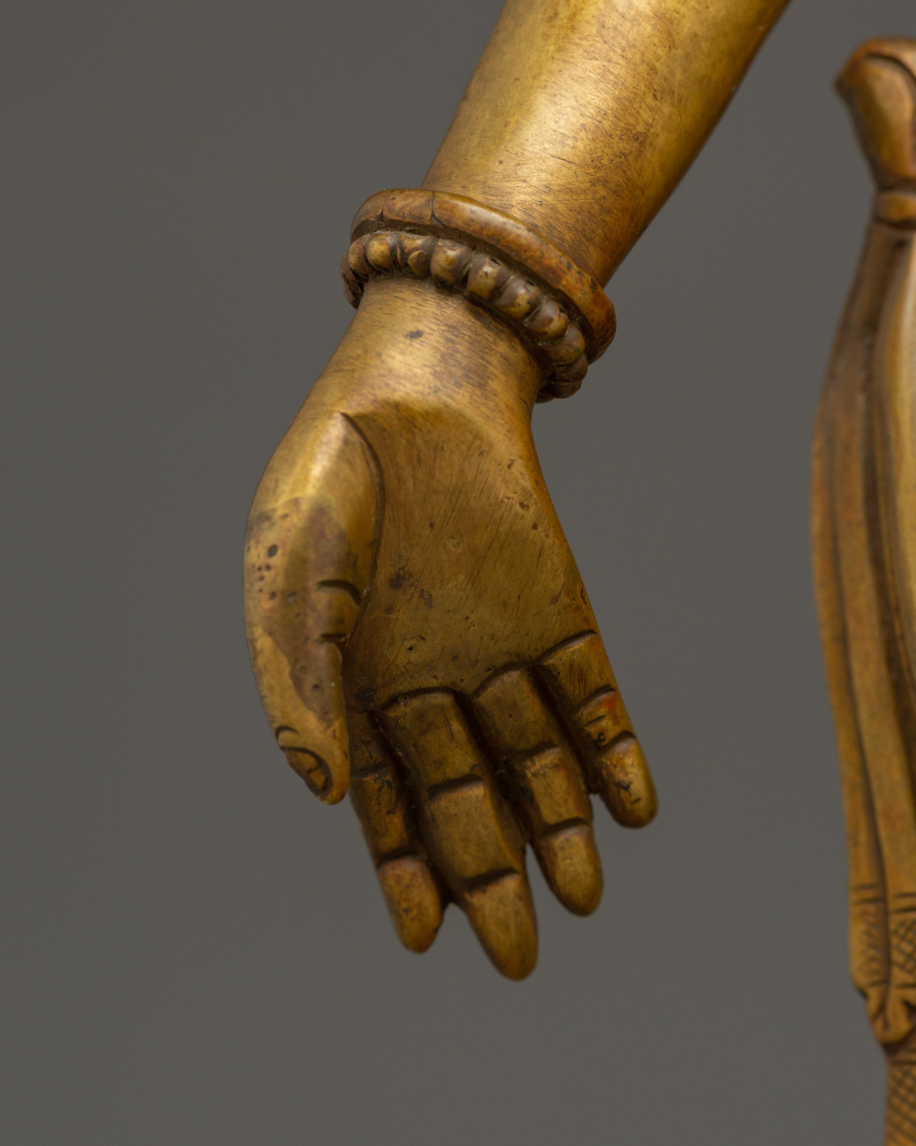 Serene Avalokiteshvara Copper Statue | Bodhisattva of Compassion