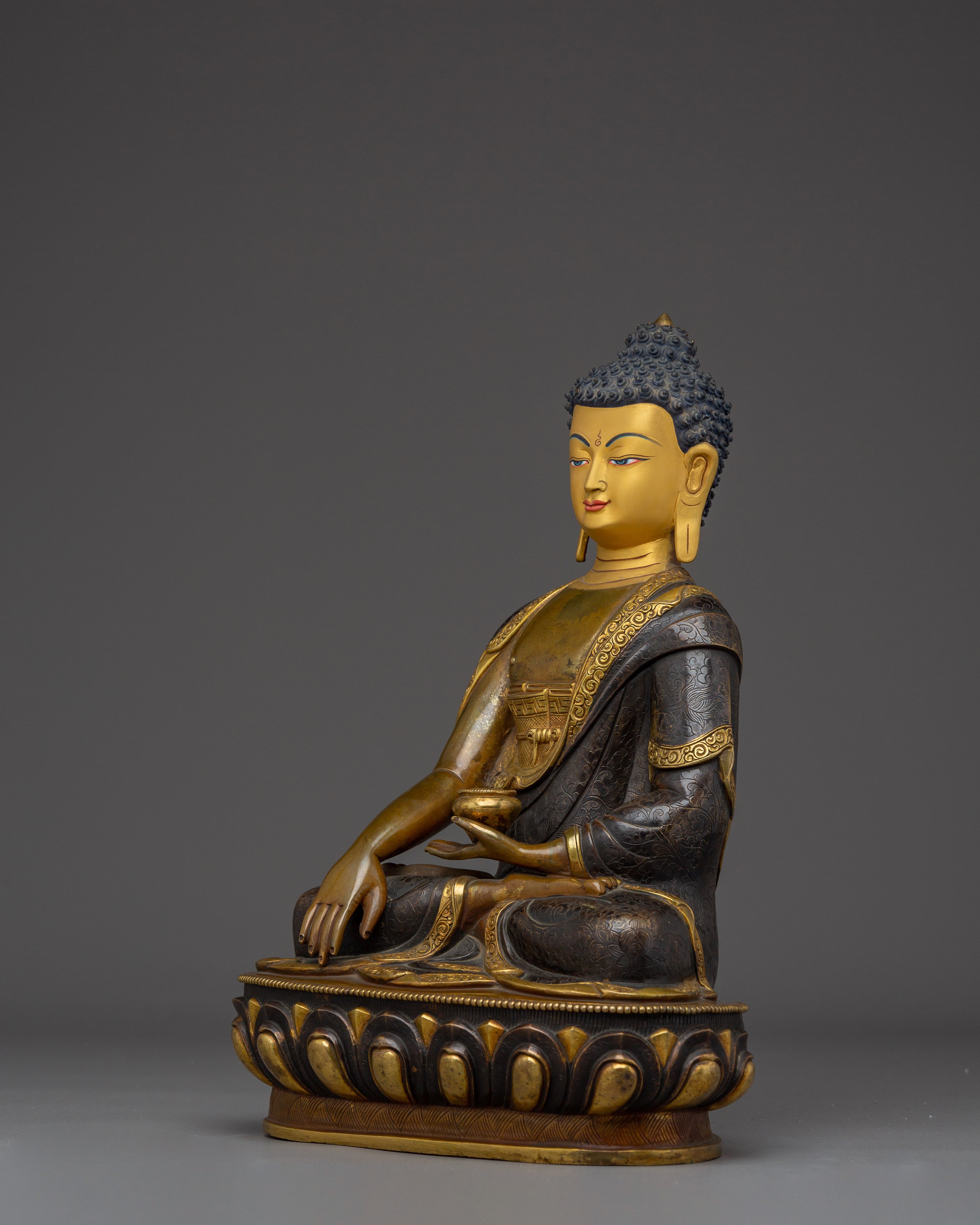 Nepalese Craftsmanship of Shakyamuni Buddha | Historical Buddha