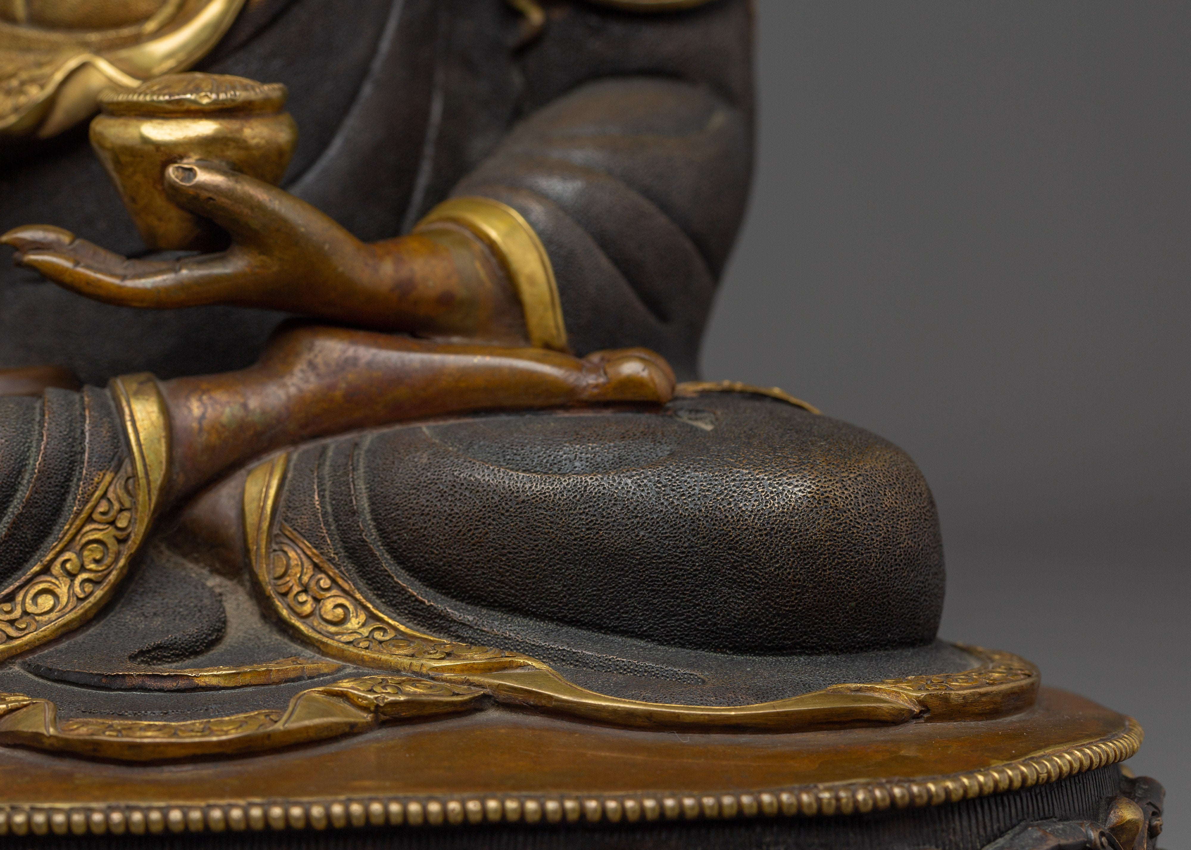 Peaceful 24K Gold Gilded Statue of Shakyamuni Buddha | Gautama Buddha Artwork