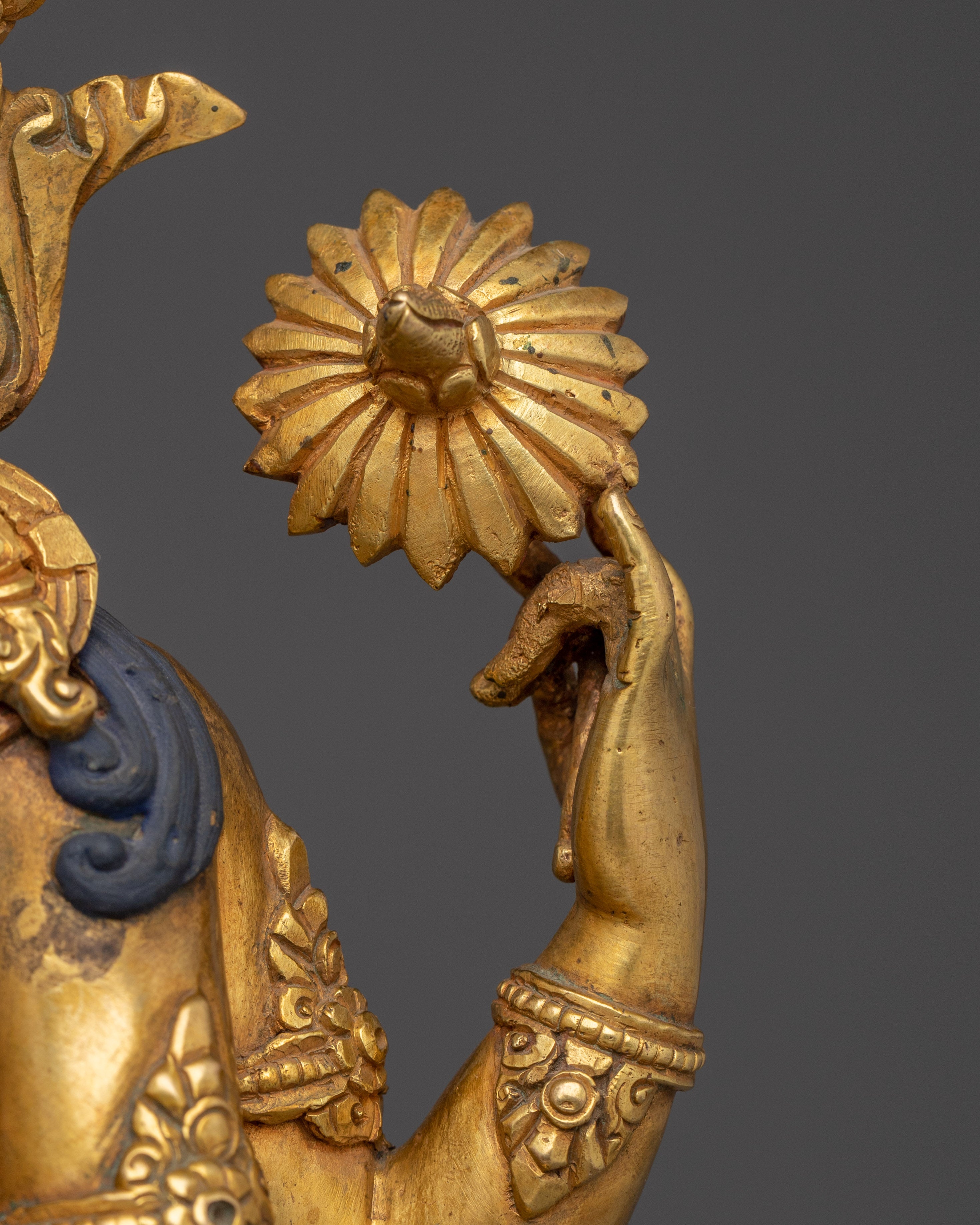 Buddhist Great Bodhisattva Chenrezig Statue | Symbol of Compassion