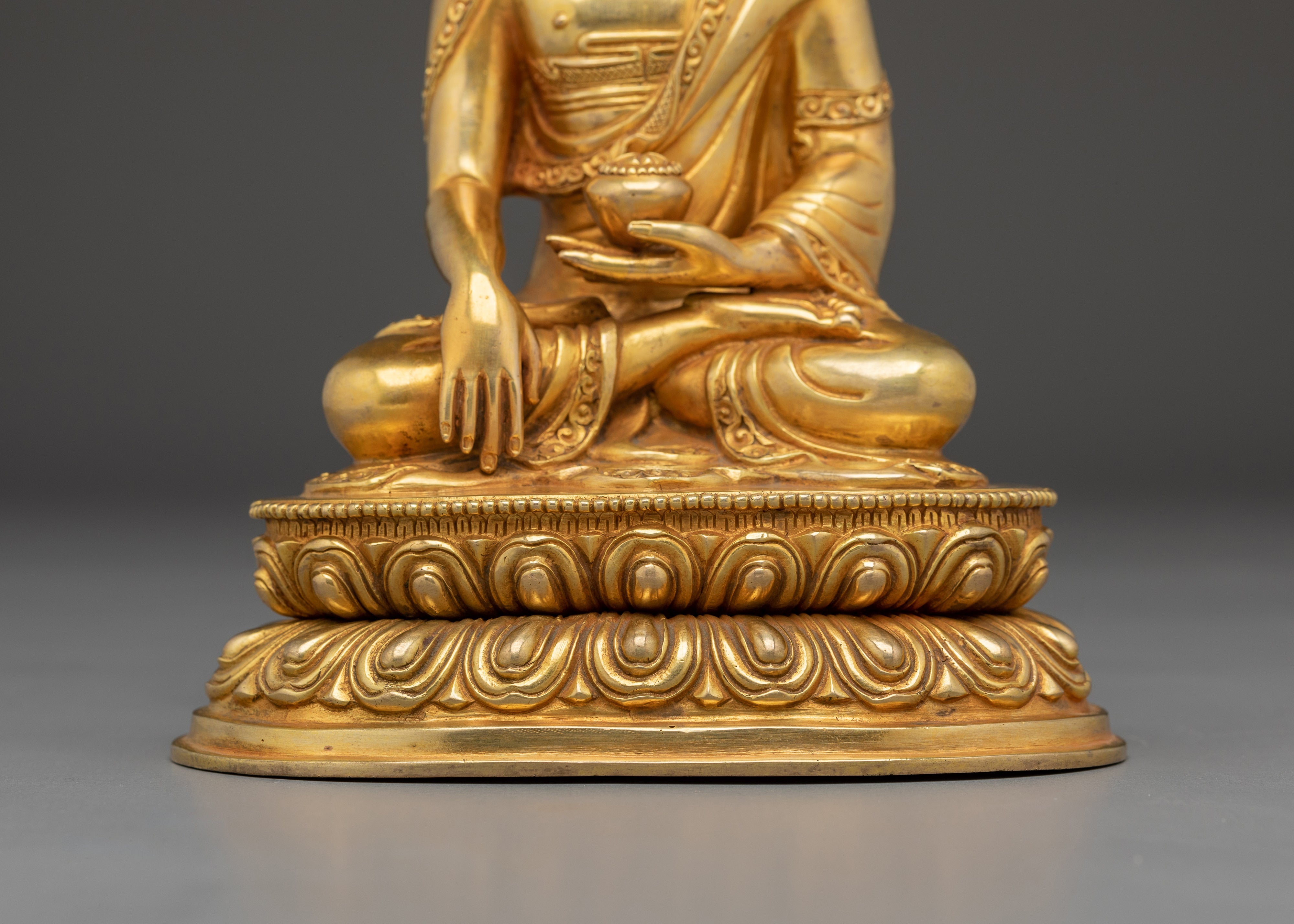 Gold-Gilded Shakyamuni Buddha Statue in Copper | Symbol of Enlightenment