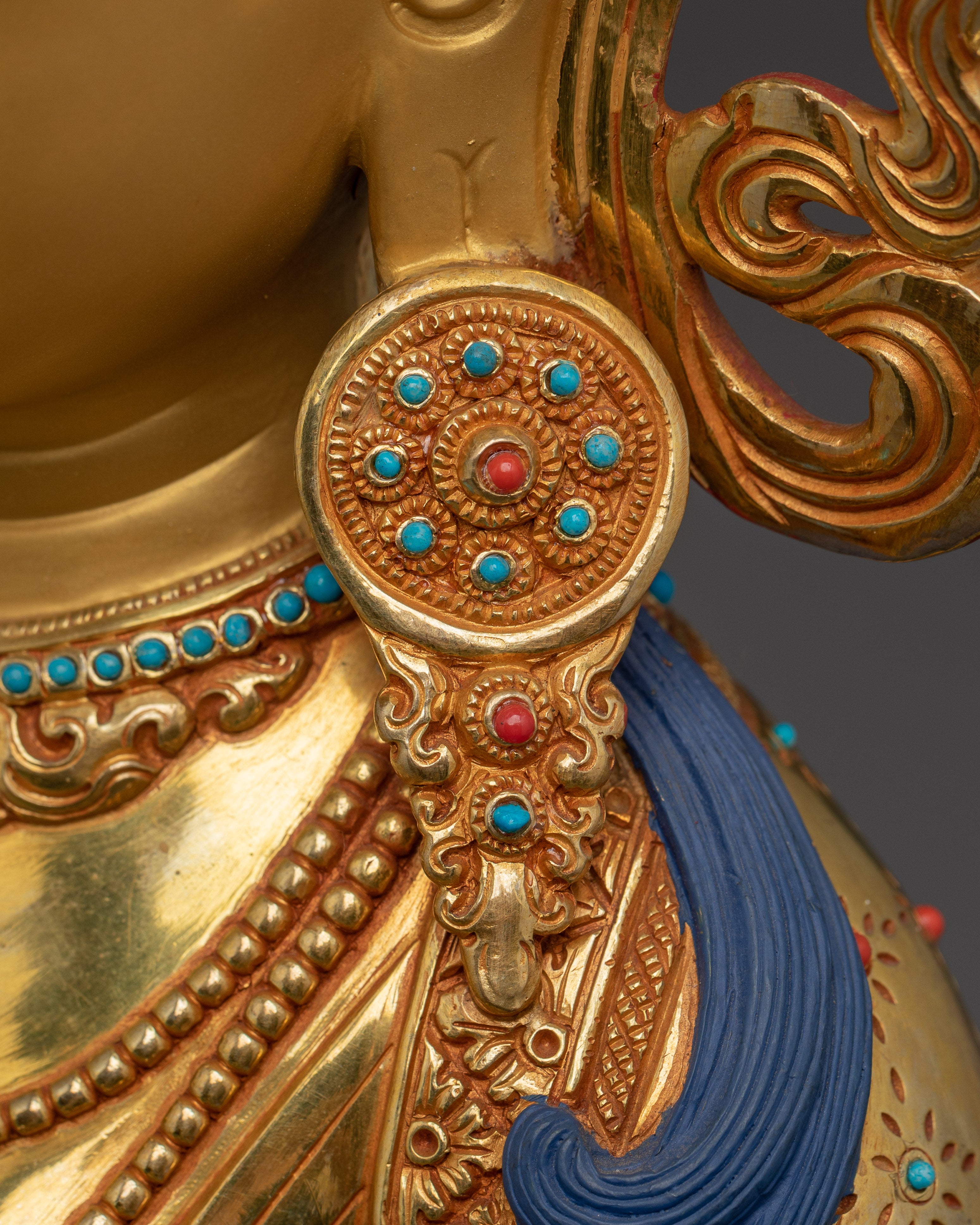 Handmade Sitatapatra Sculpture | White Umbrella Deity