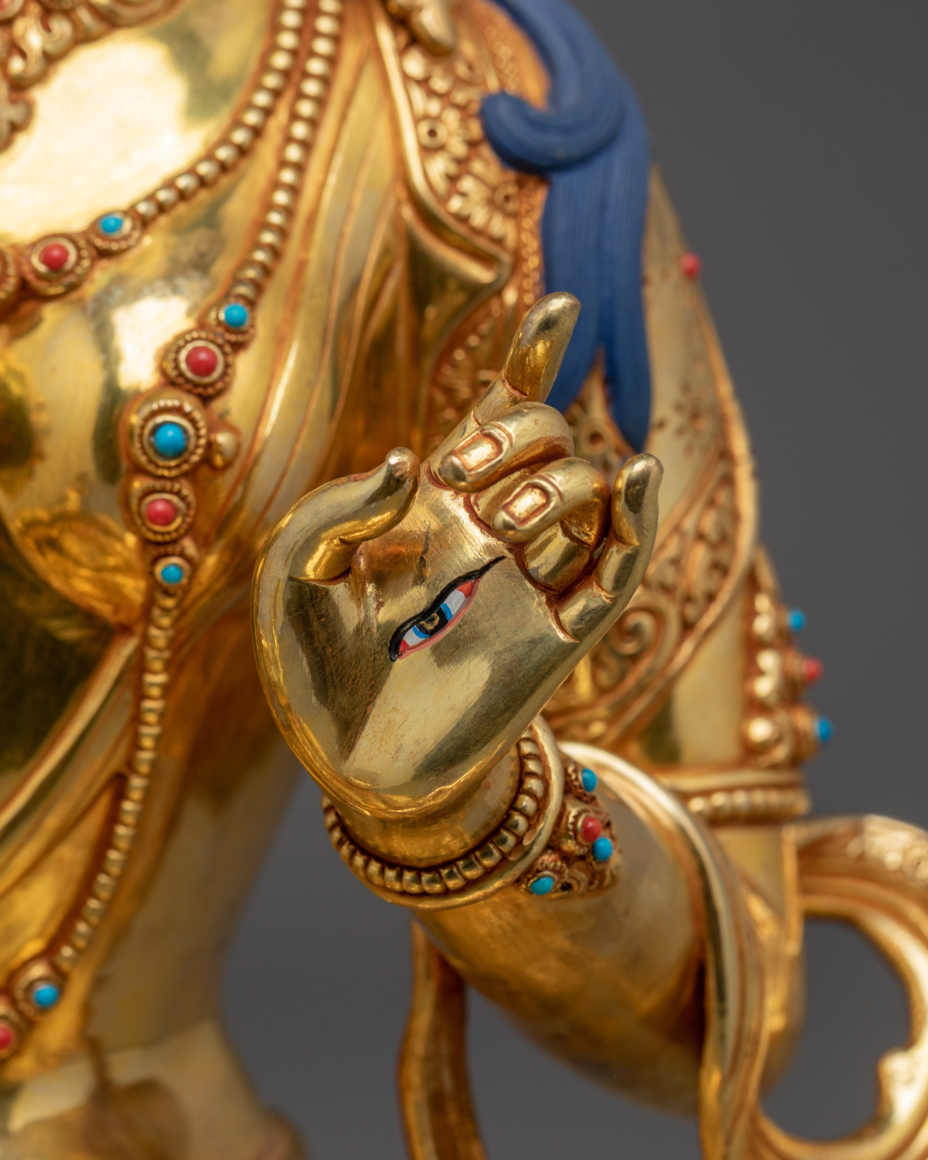 Handmade Sitatapatra Sculpture | White Umbrella Deity