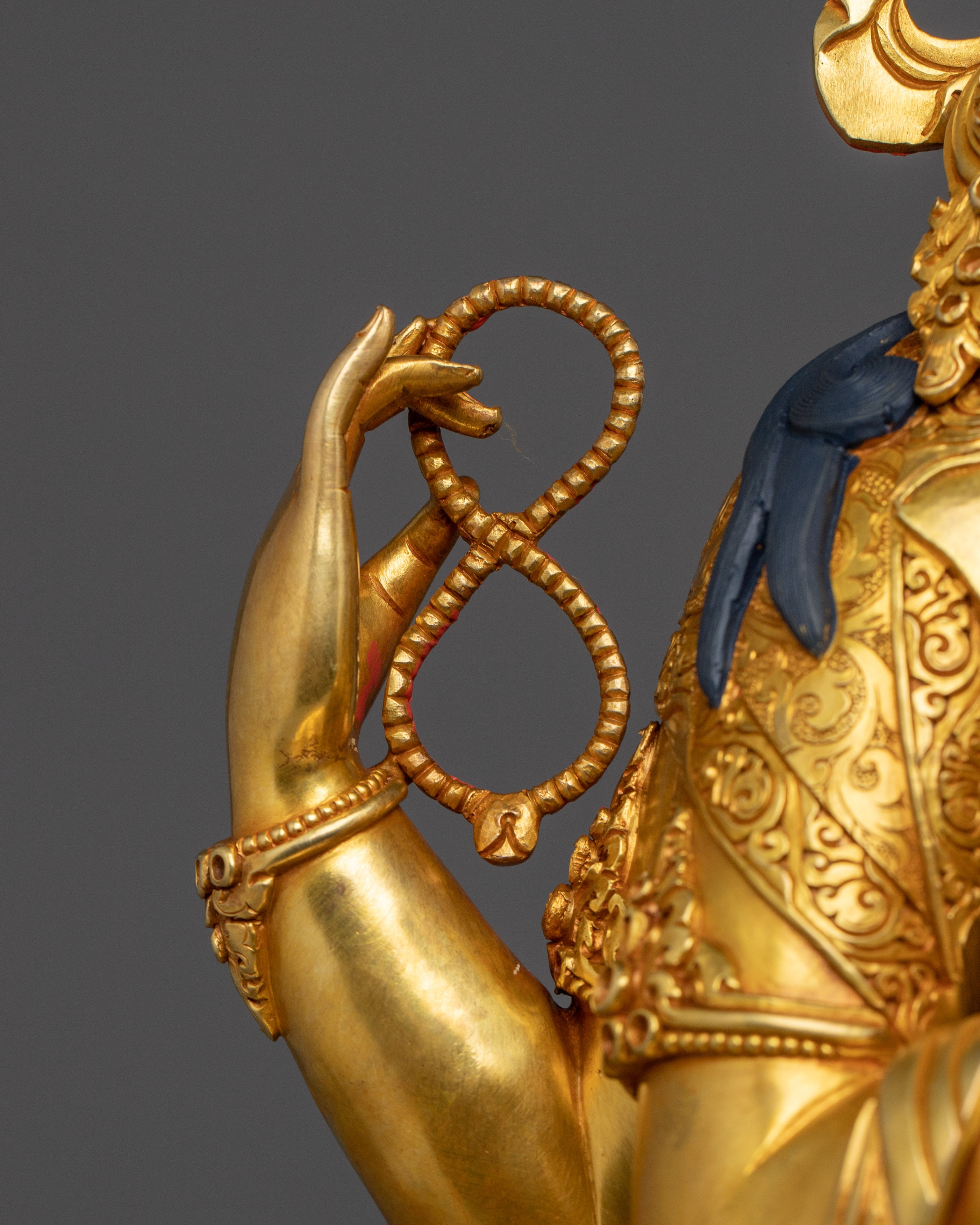 Chenrezig Statue: Symbol of Mercy and Compassion