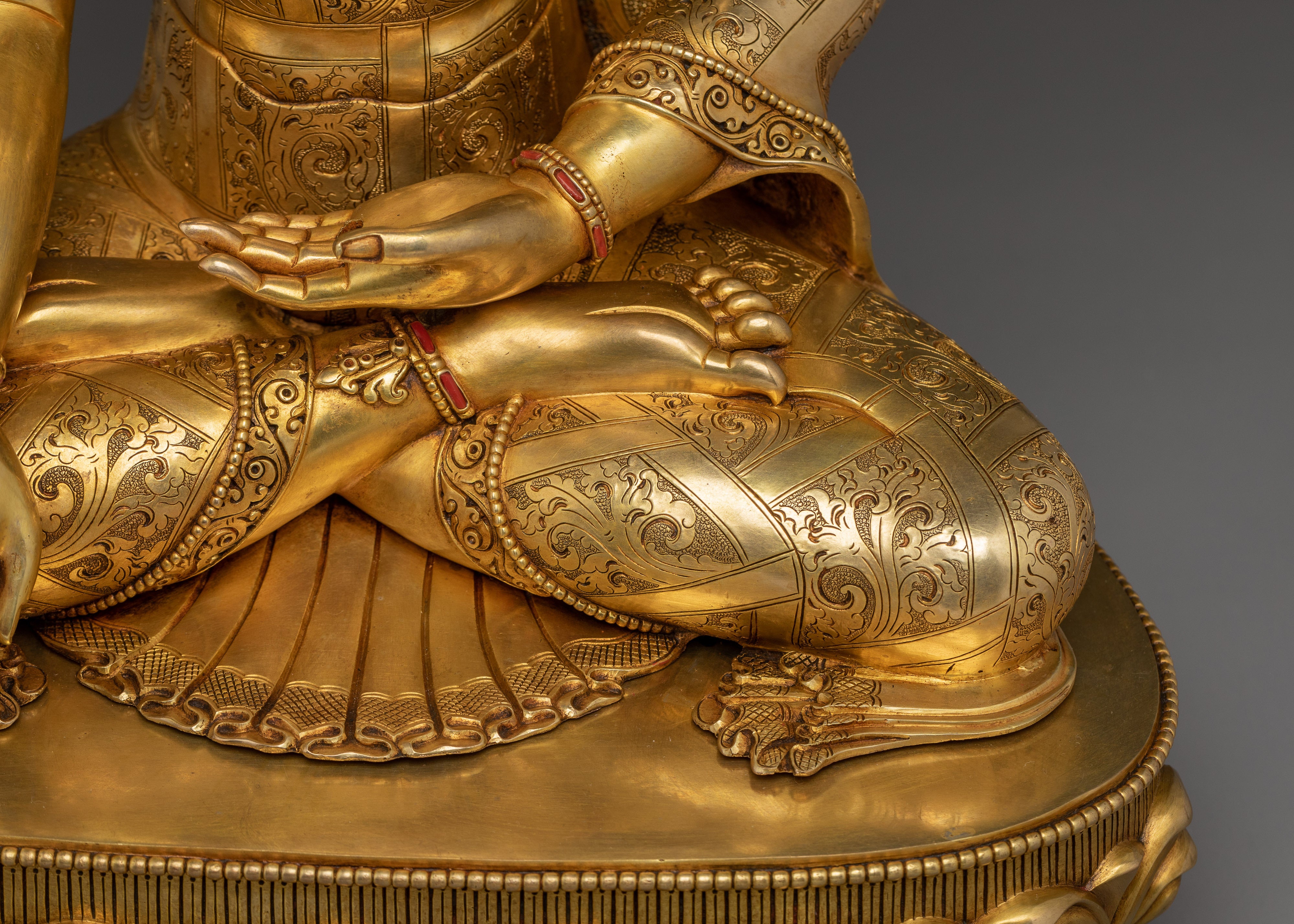 Crown Shakyamuni Buddha Art | Mindfulness Symbol
