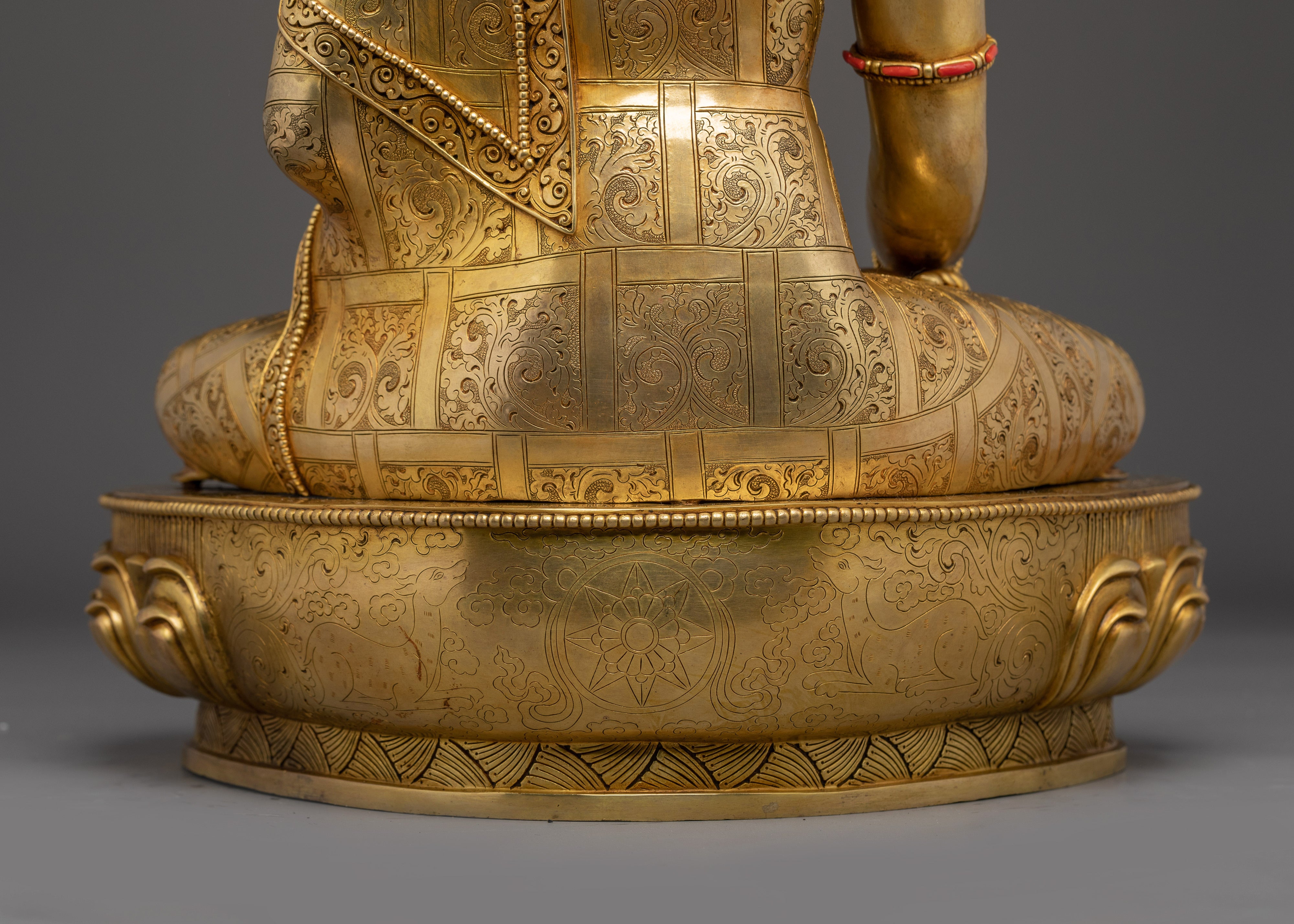 Crown Shakyamuni Buddha Art | Mindfulness Symbol