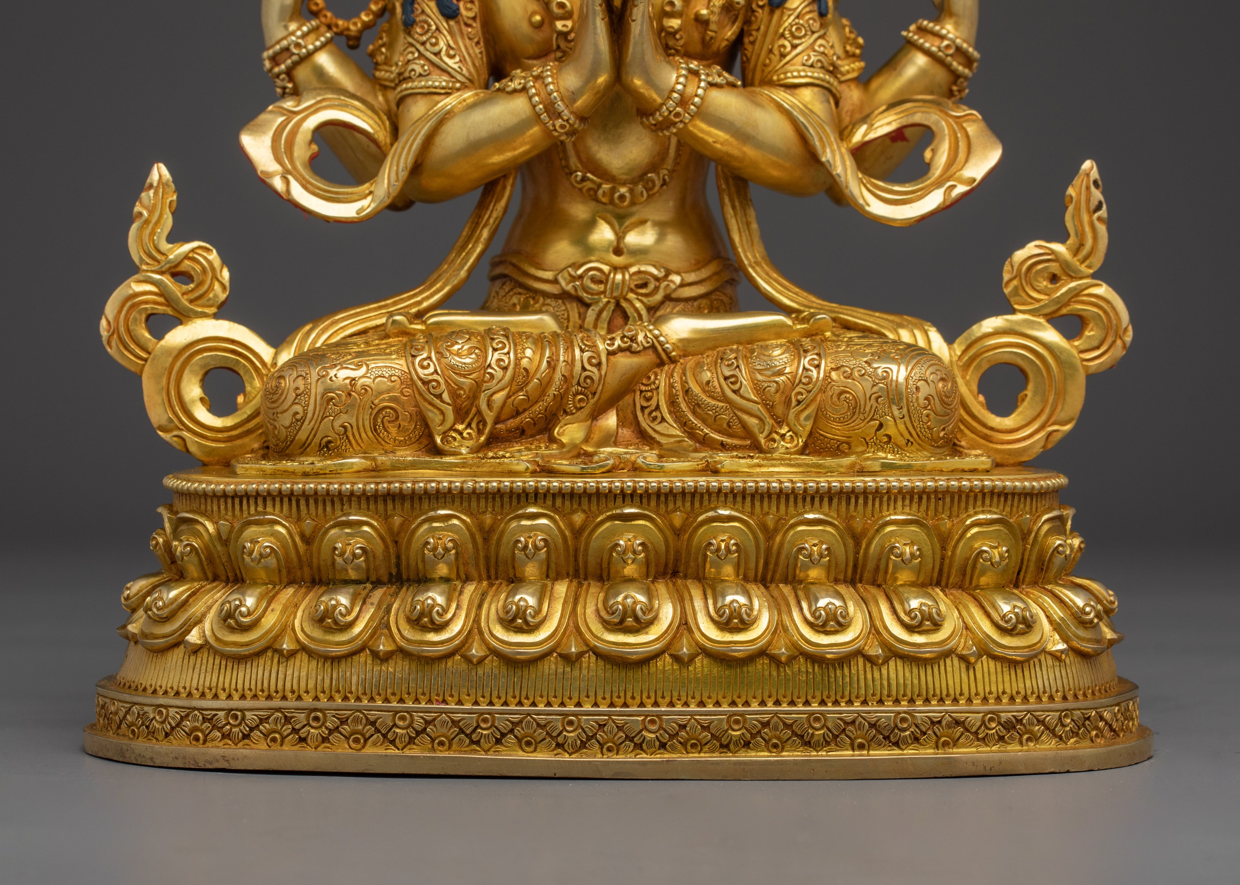 Bodhisattva of Compassion Chenrezig Figurine | The one who looks with unwavering eye