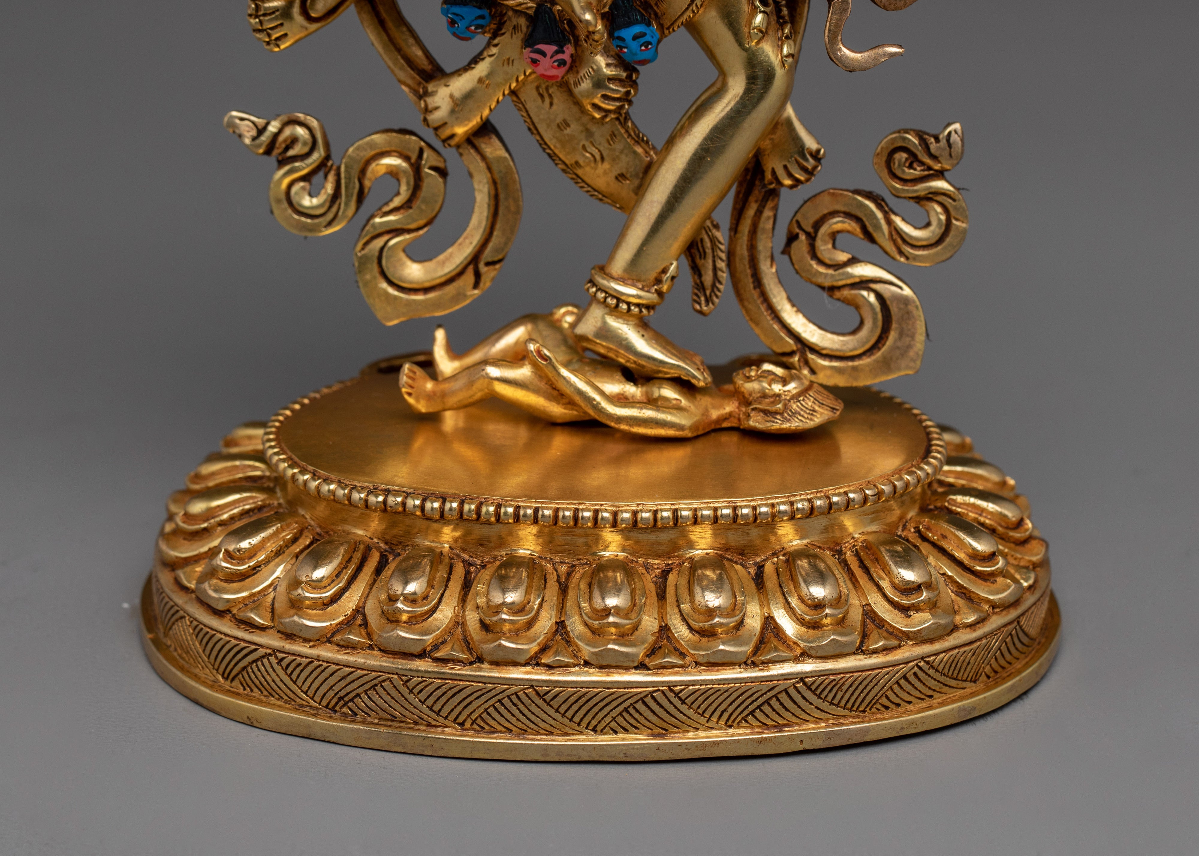 Kurukulla Statue: The Powerful Enchantress