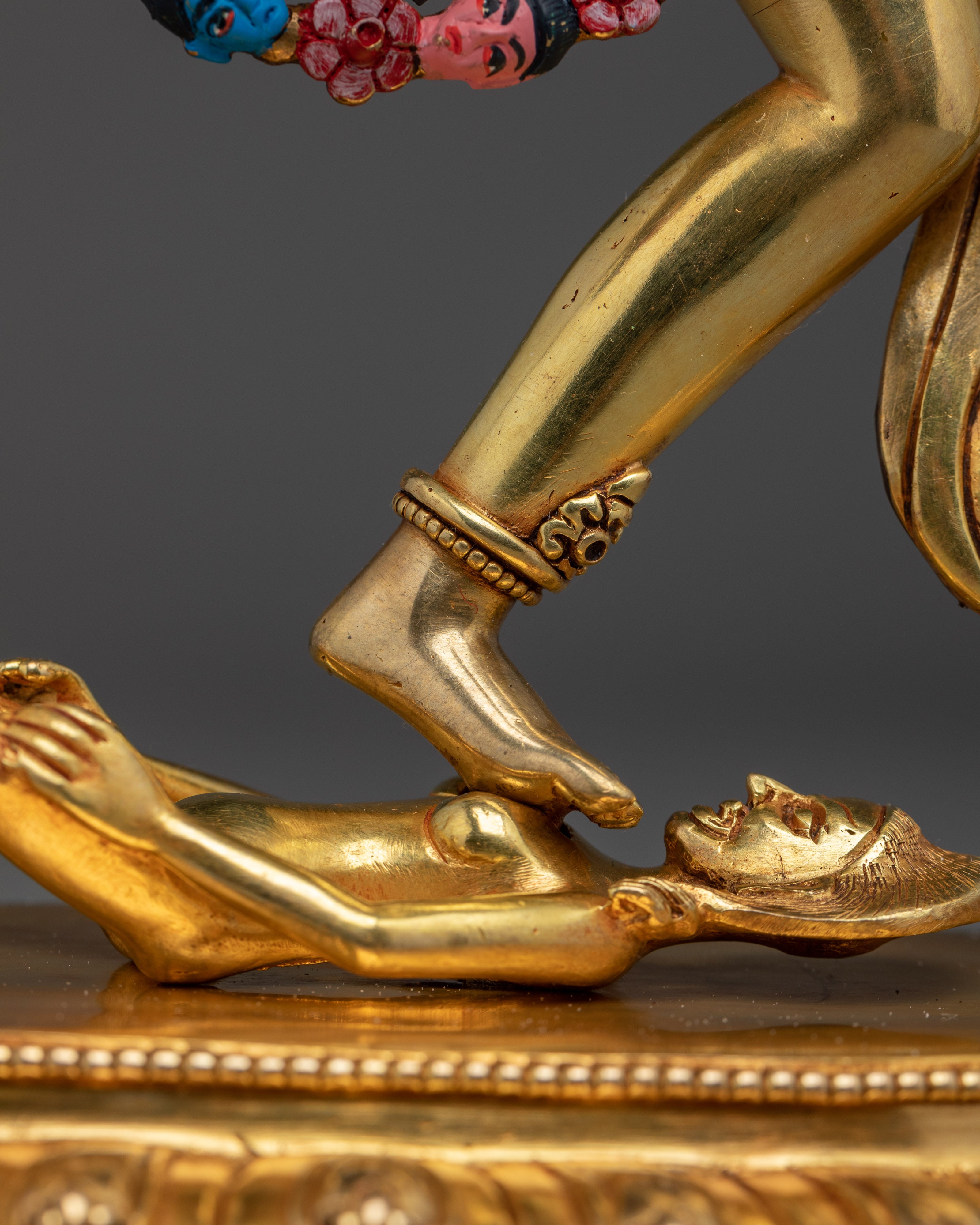 Dorje Phagmo Statue: Tibetan Buddhist Deity