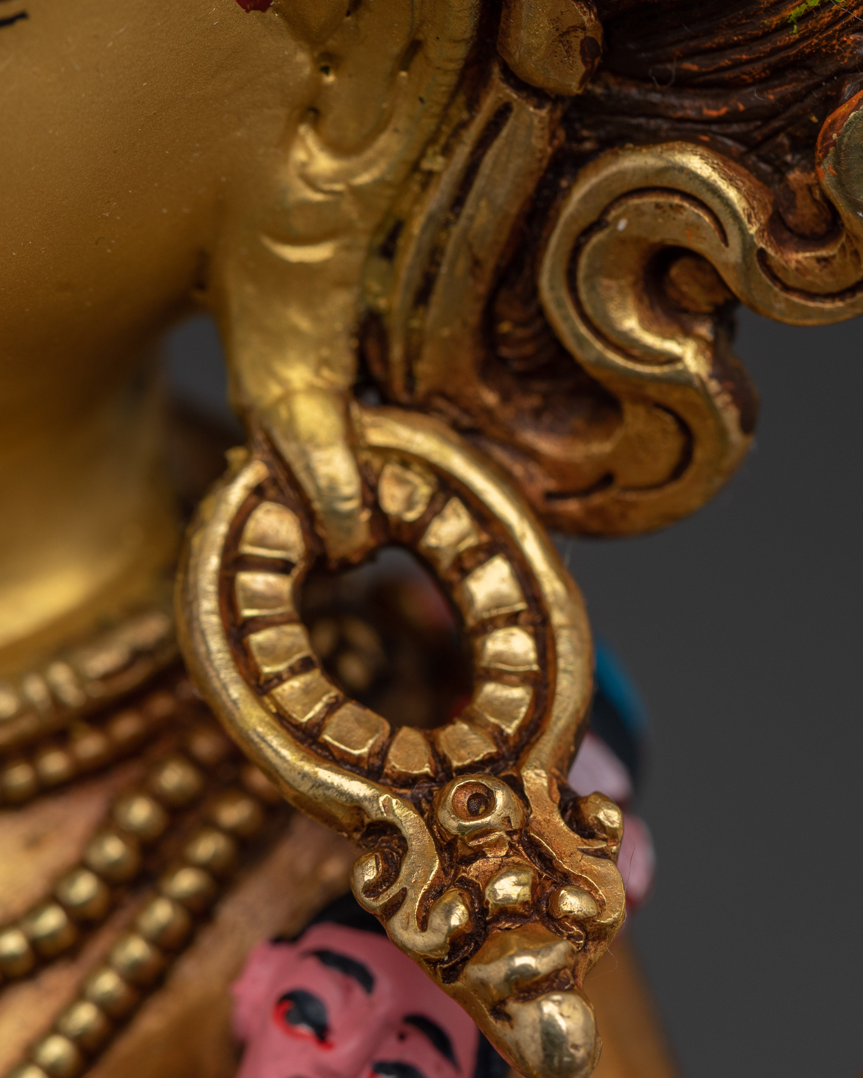 Dorje Phagmo Statue: Tibetan Buddhist Deity