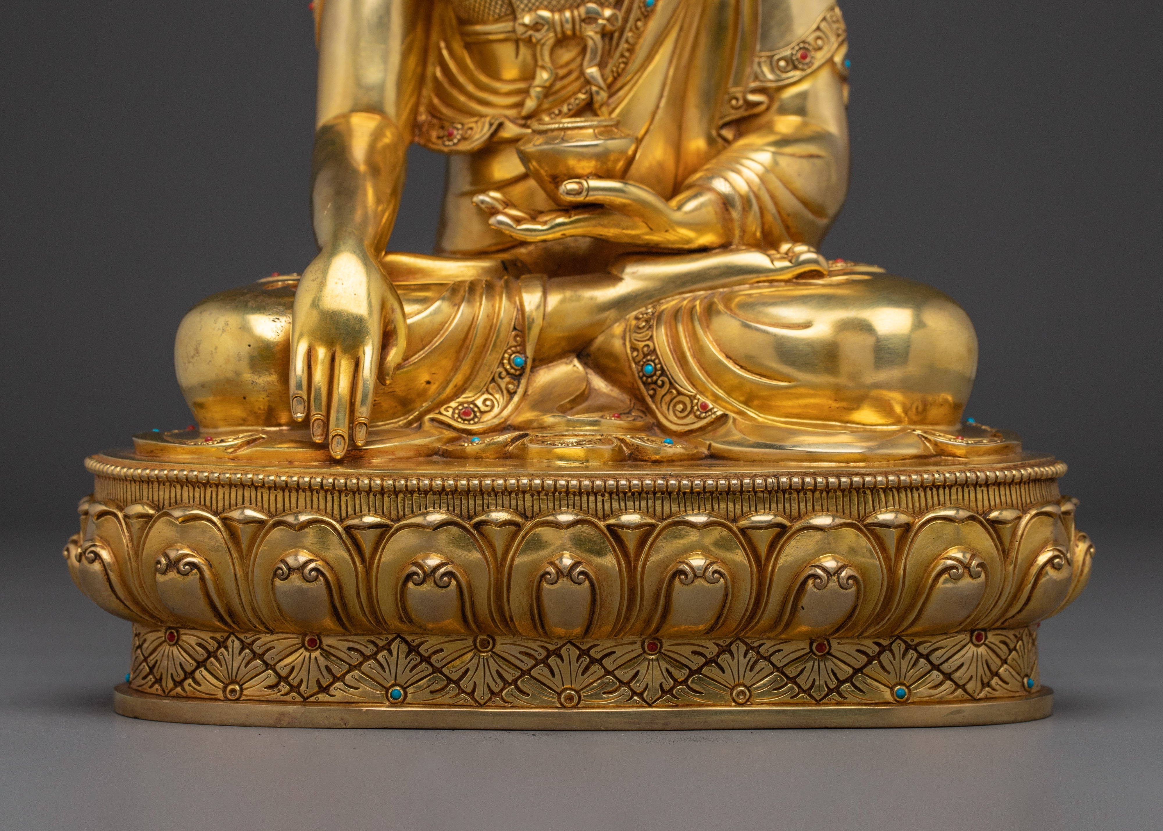 Shakyamuni Buddha Copper Statue in Gold Gilding | Copper Meditation Sculpture