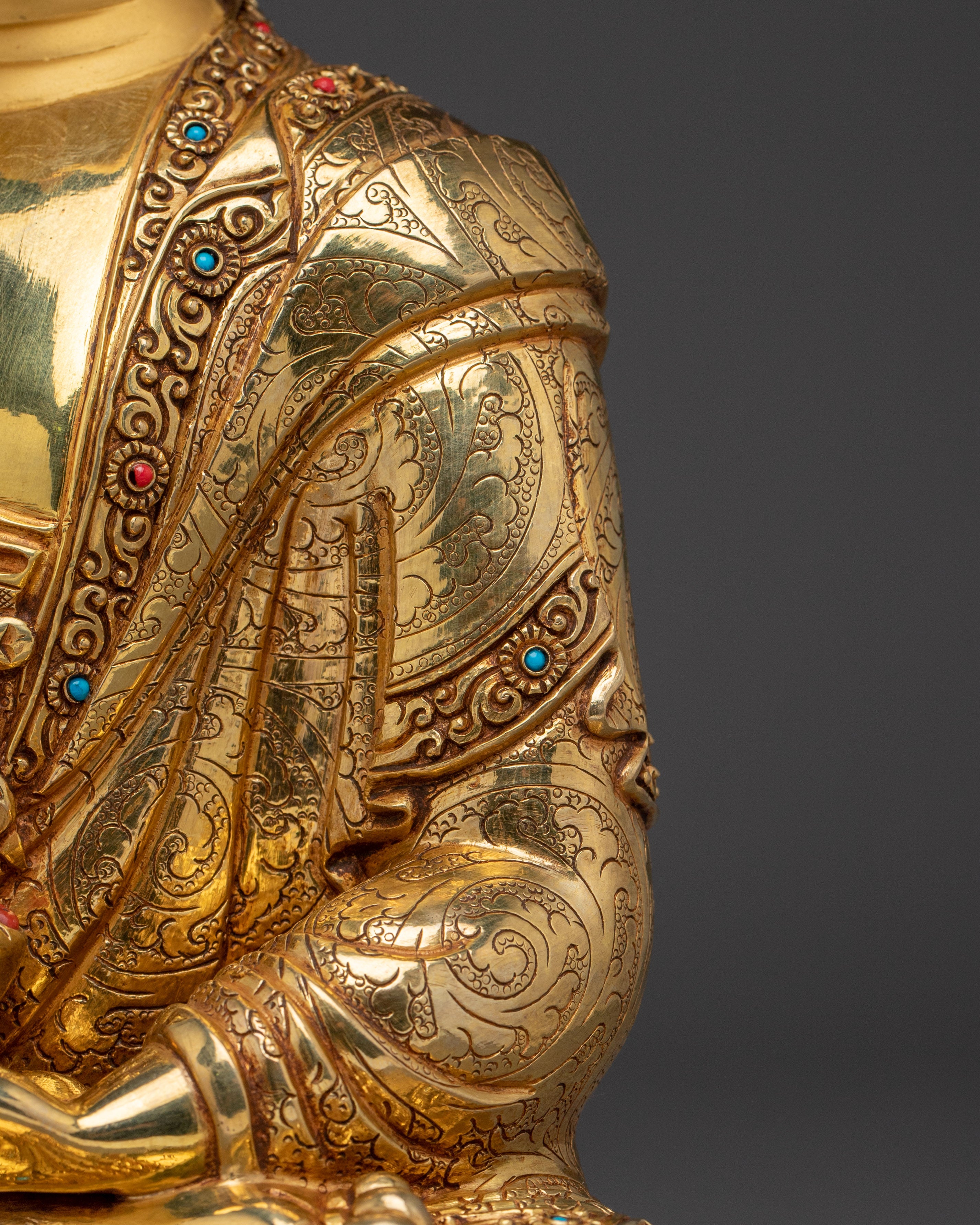 Shakyamuni Buddha Statue: The Sage of Shakyas