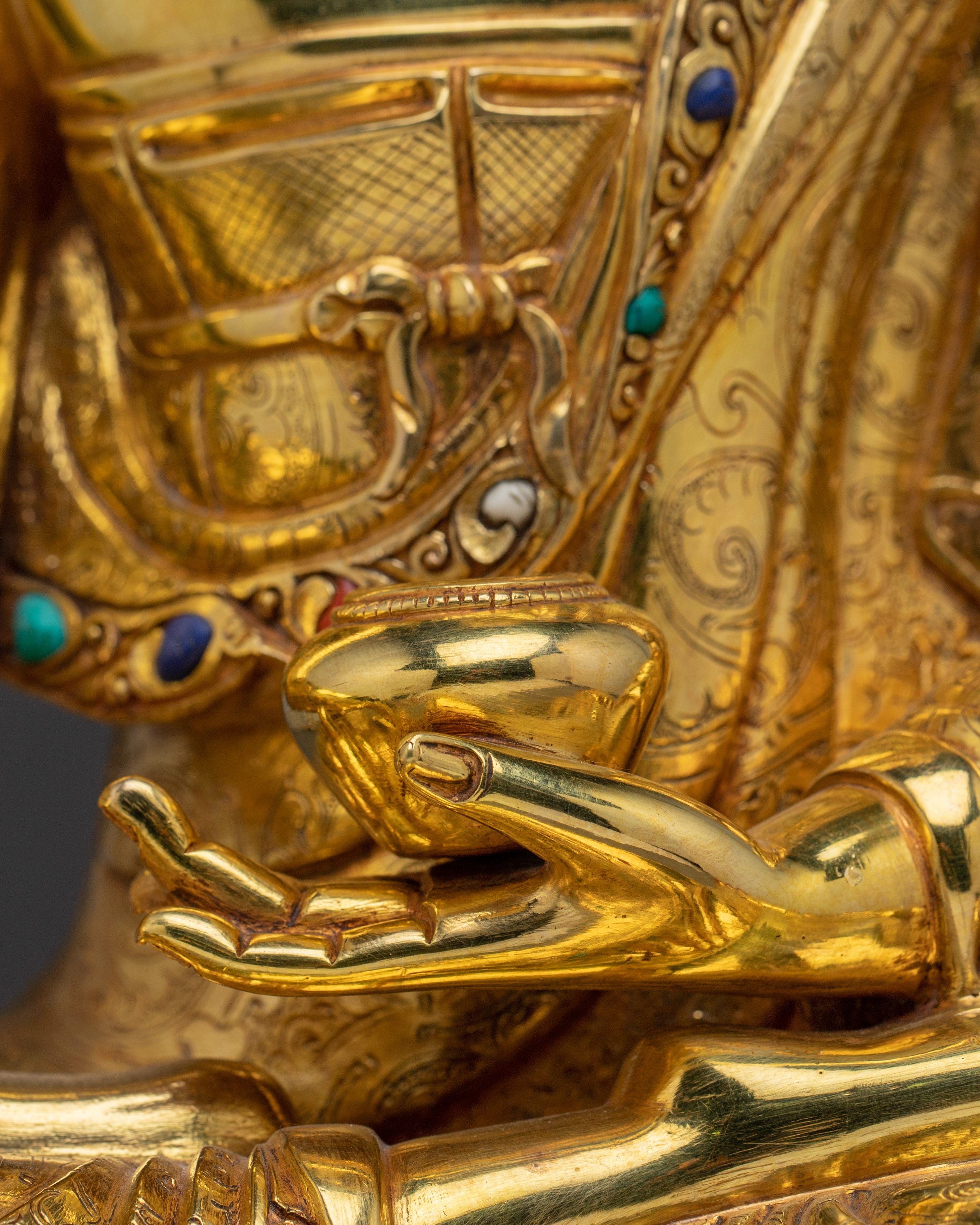 Shakyamuni buddha Statue: The Awakened One