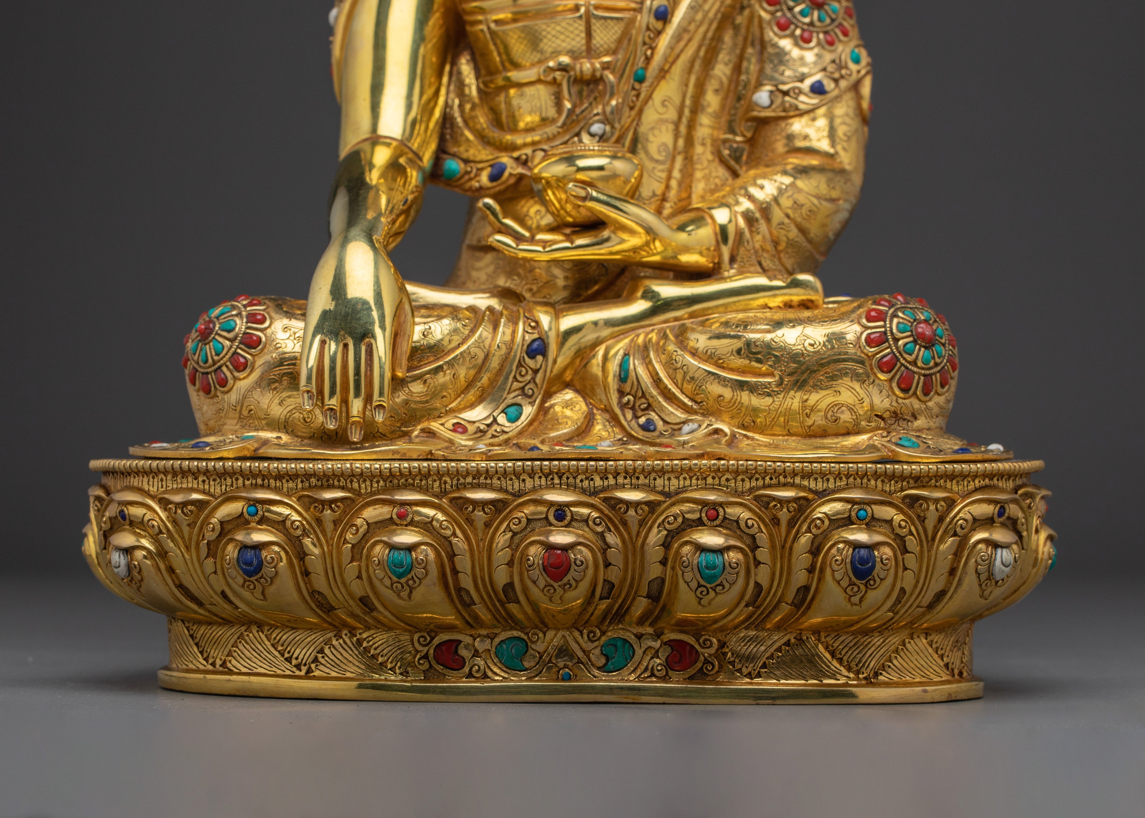 Shakyamuni buddha Statue: The Awakened One