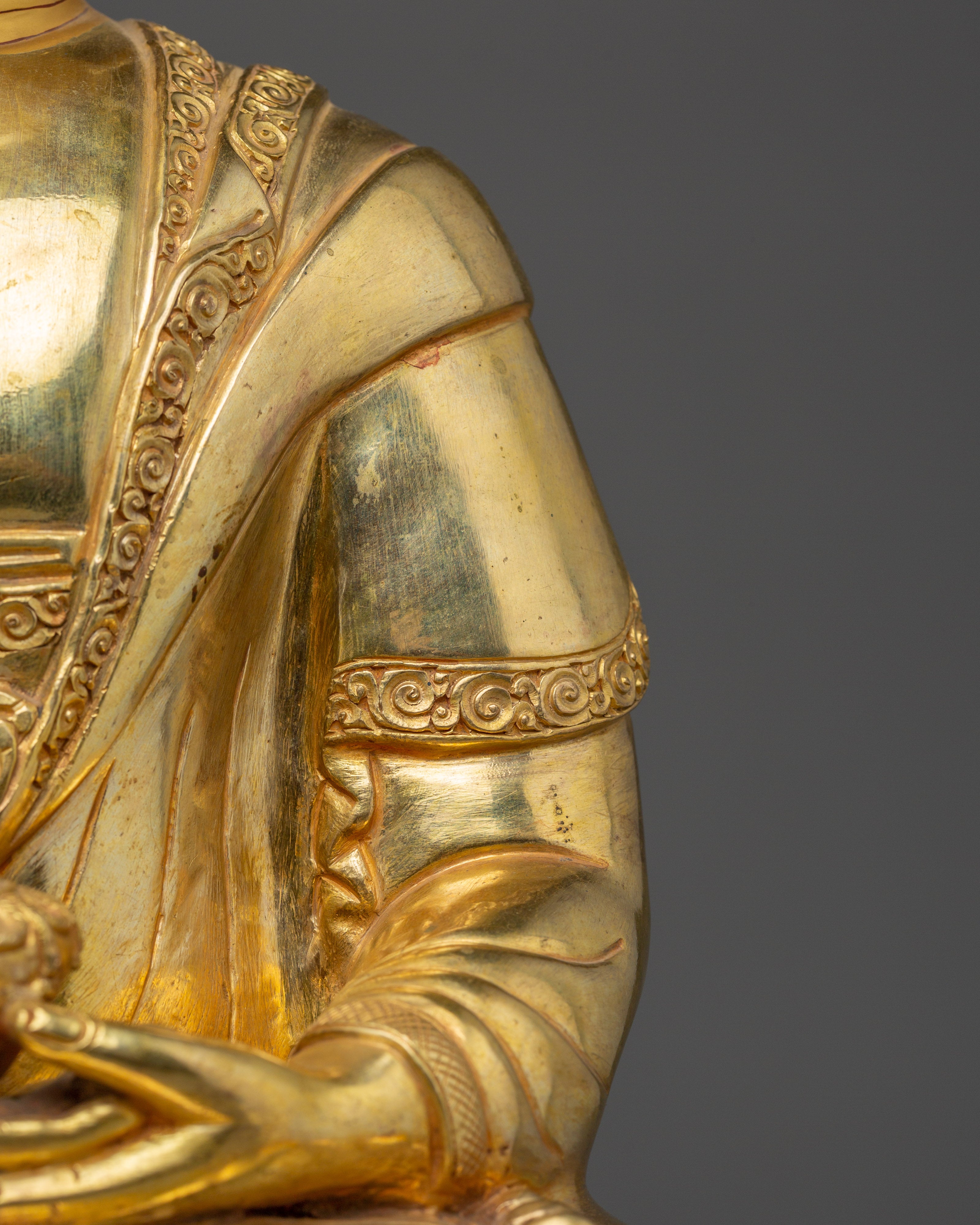 Amitabha Buddha Statue: Ruler of the Western Pure Land
