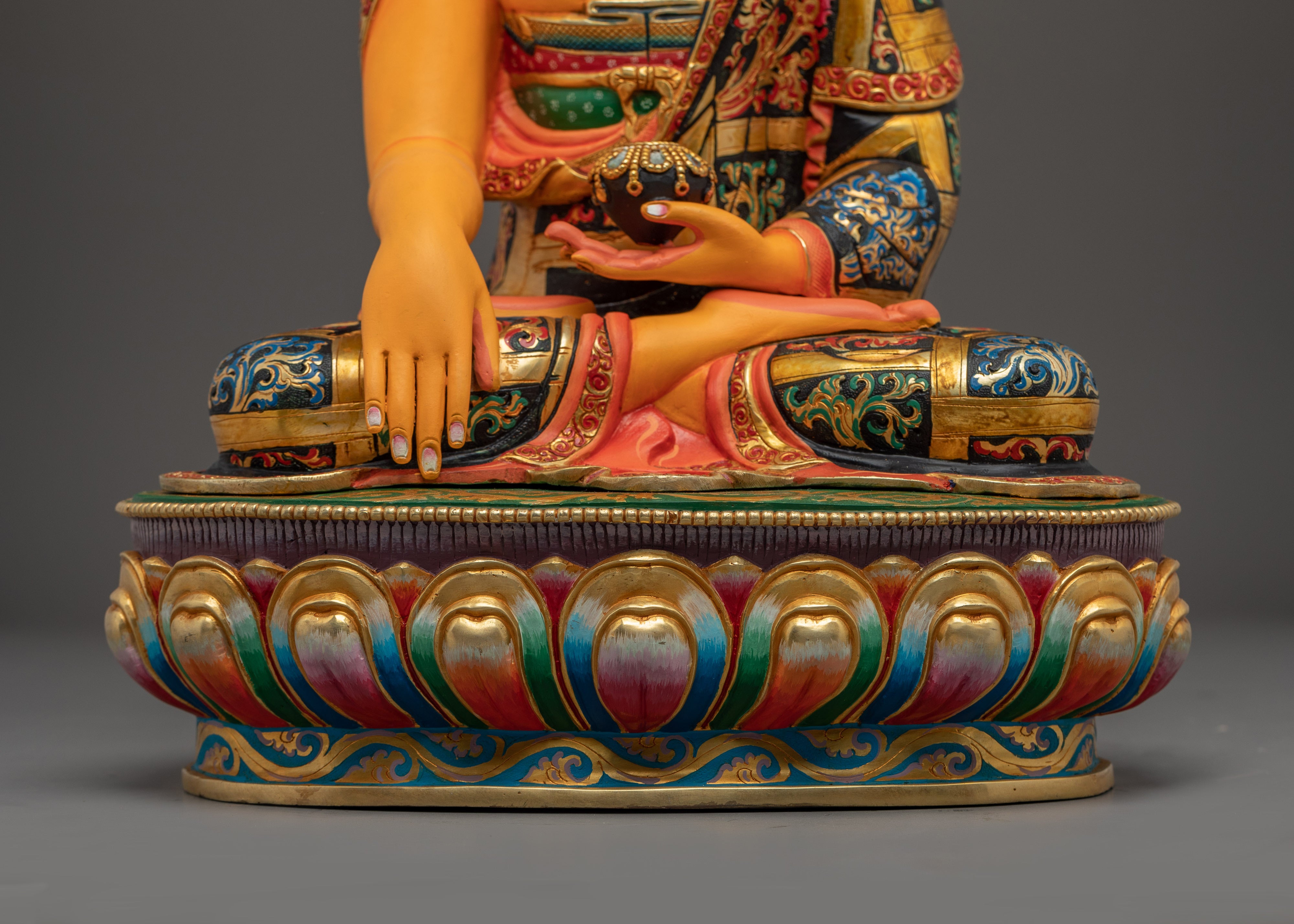 Shakyamuni Buddha, The Enlightened Teacher | Himalayan Buddhist Art