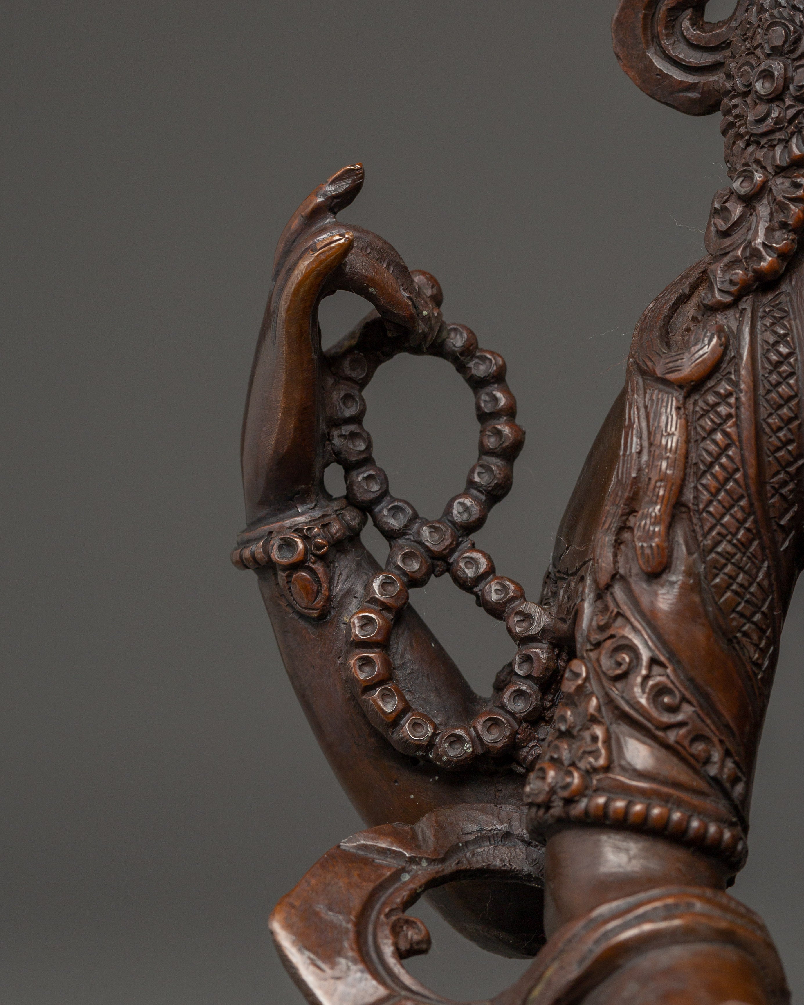 Saraswati Statue: Goddess of Wisdom