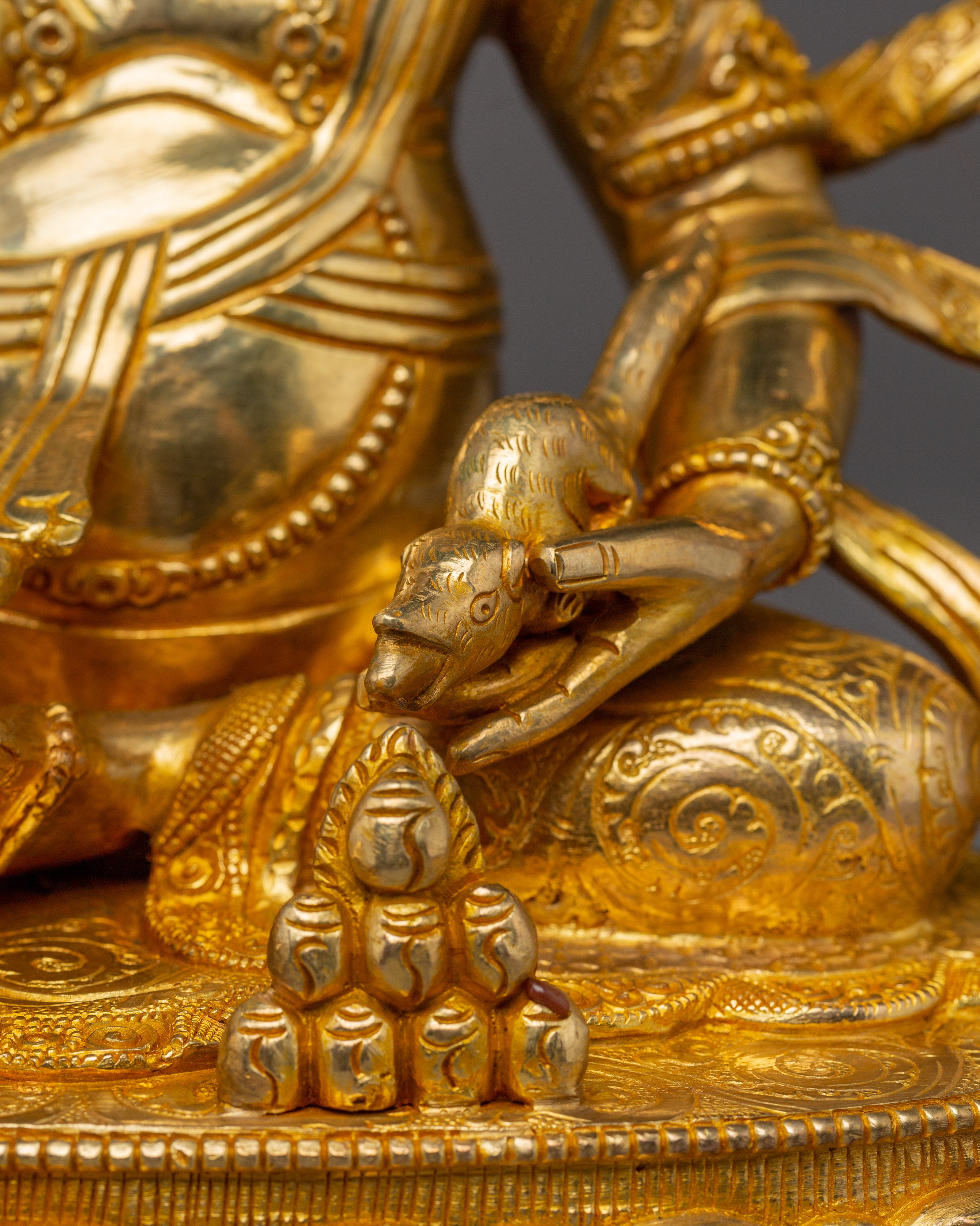 Dzambhala Statue: Deity of Wealth