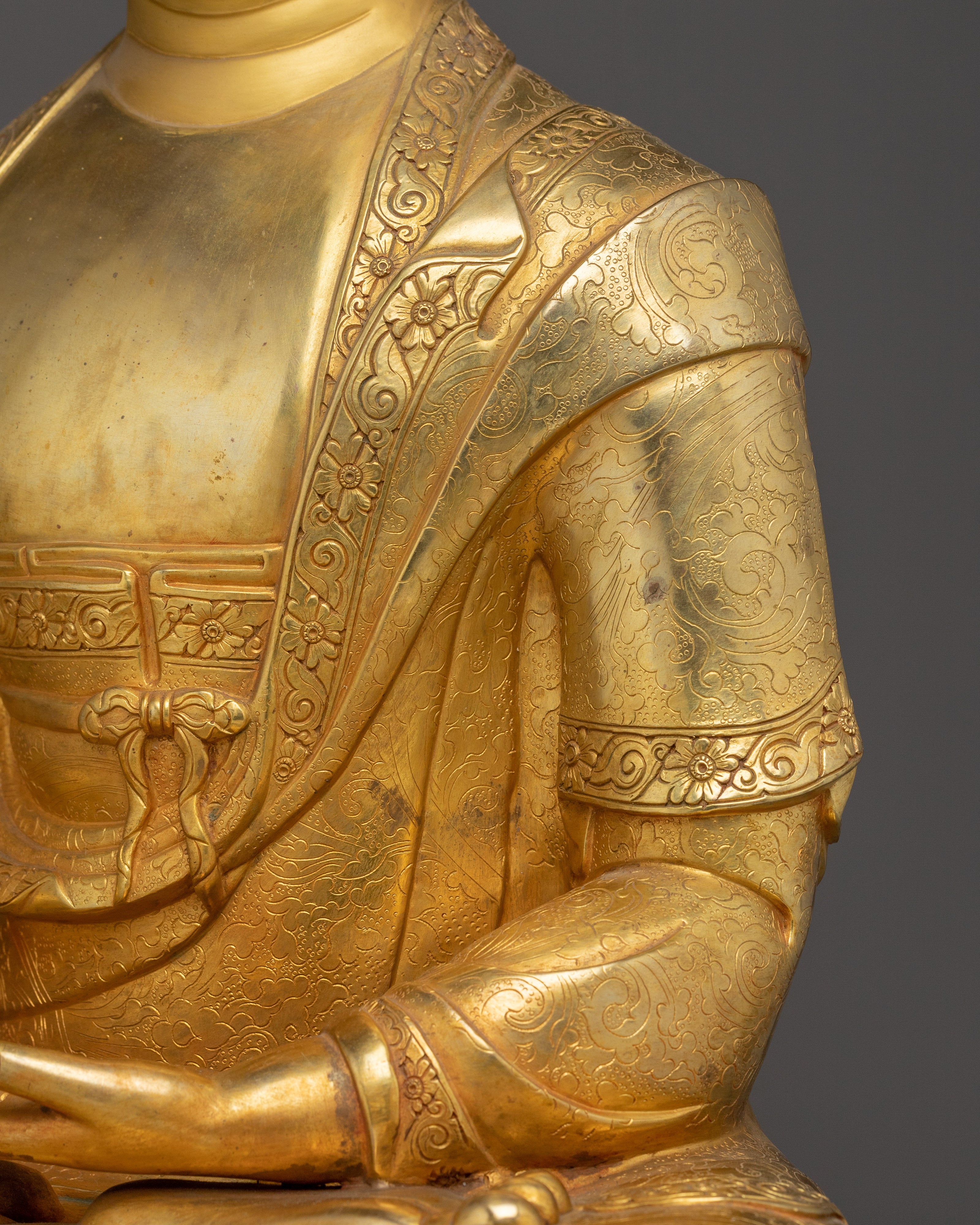 Medicine Buddha Statue: Supreme Buddhist Healer
