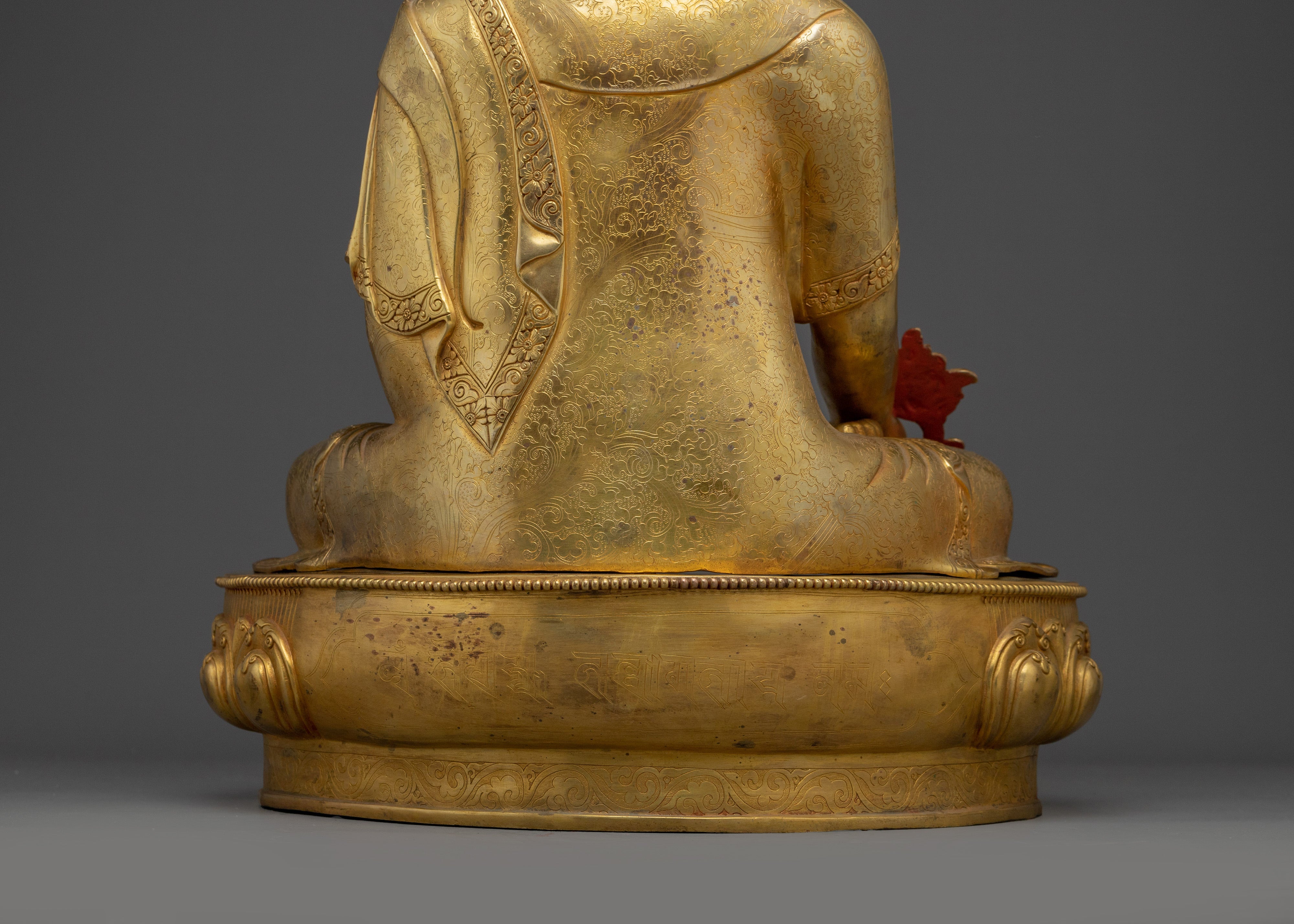 Medicine Buddha Statue: Supreme Buddhist Healer