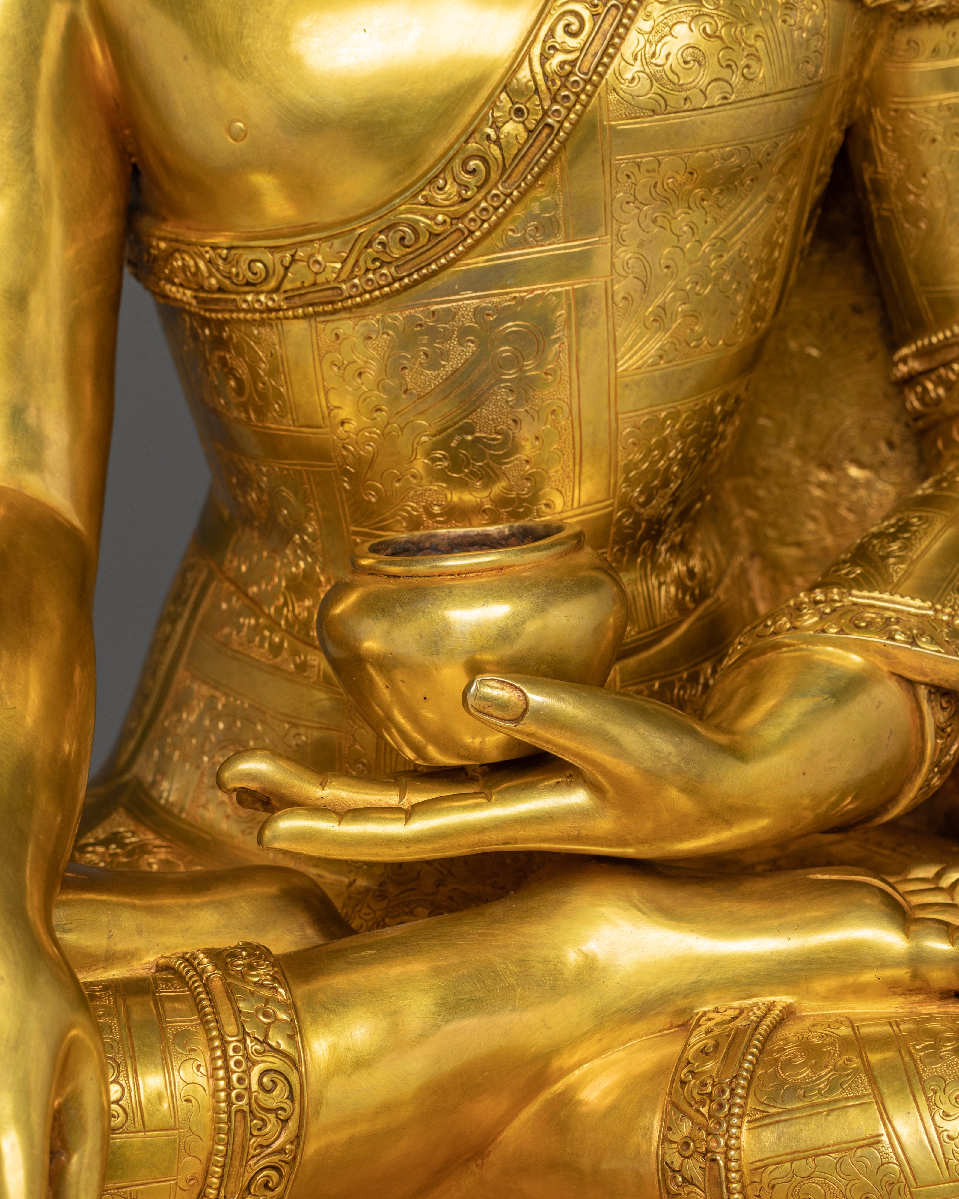 Crown shakyamuni Buddha with Throne | Handcarved Gemstones and Gold Detailing