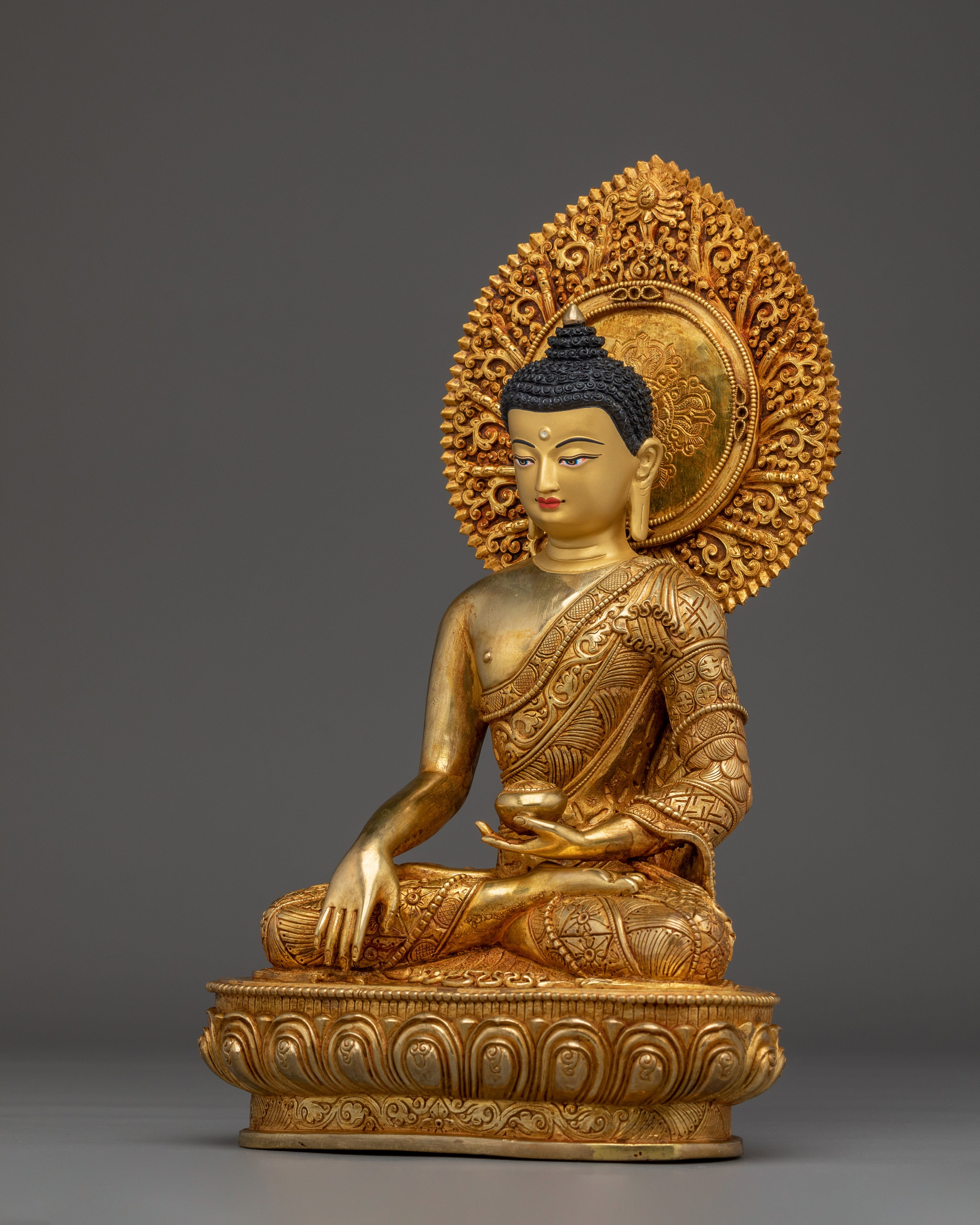 Shakyamuni Buddha 24K Gold Gilded | Symbol of Enlightenment and Spiritual Peace