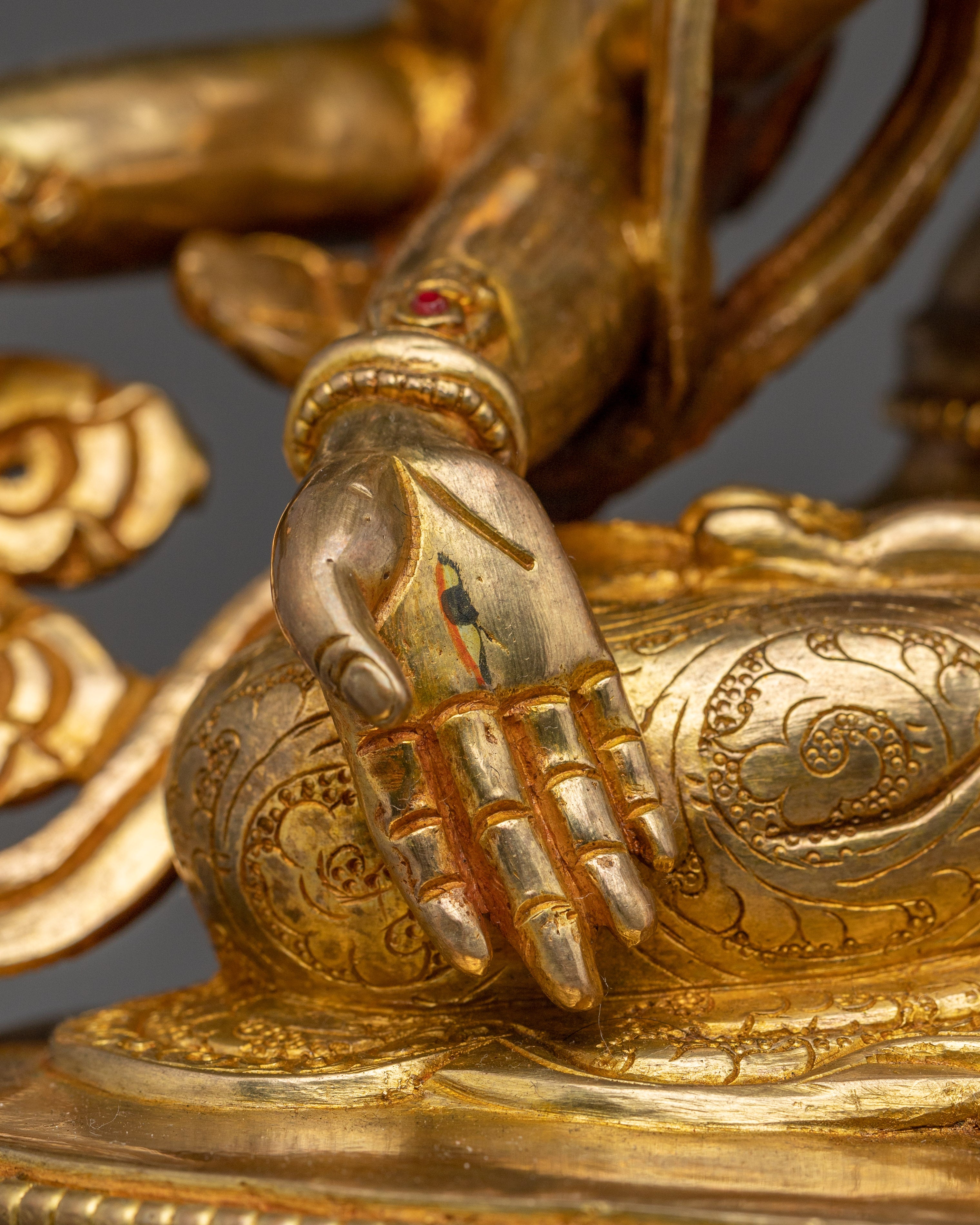 Namgyalma Statue: Buddhist Healing Deity | Ushnishavijaya Artwork