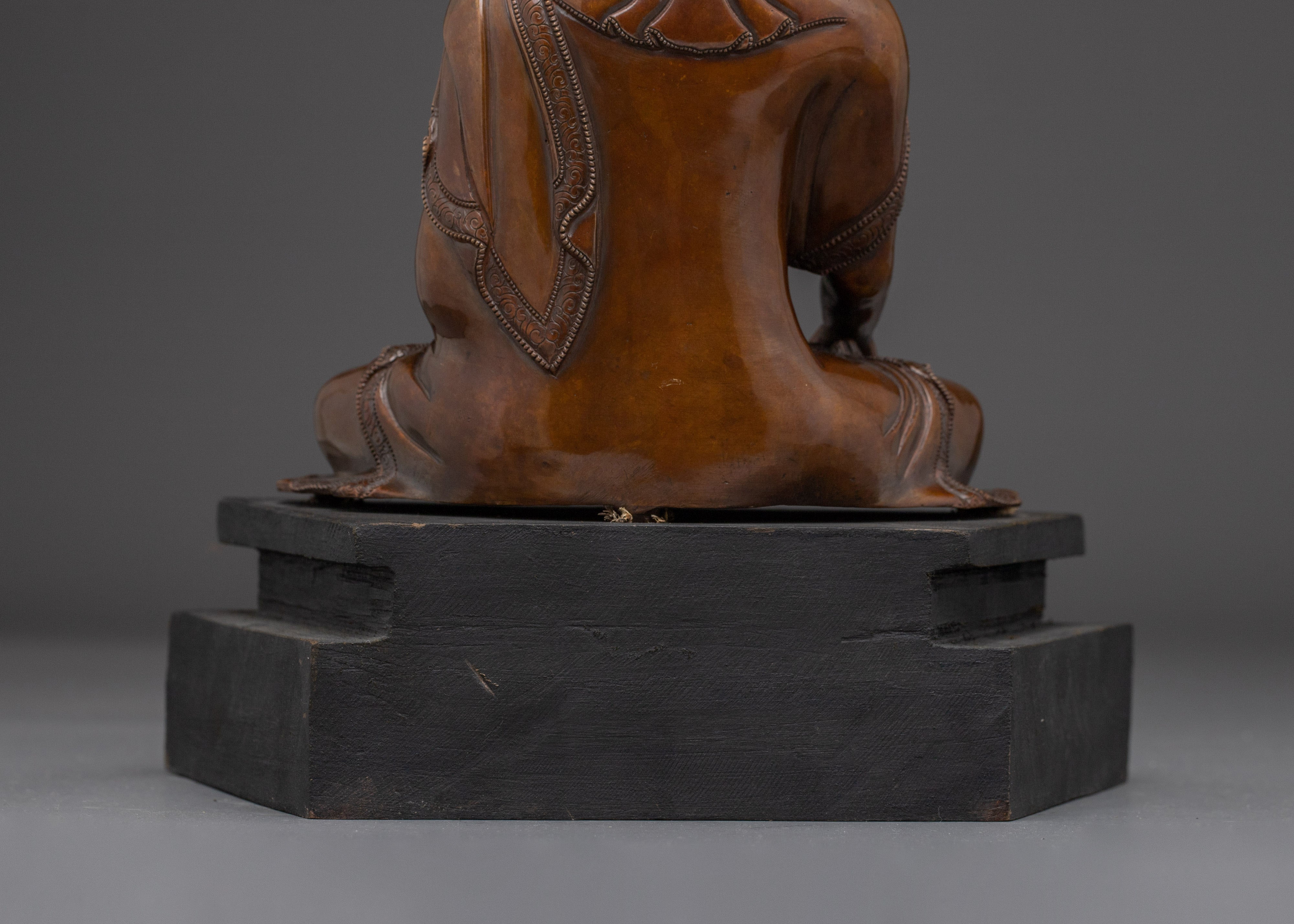 Shakyamuni Buddha Statue: Oxidized Copper Artwork