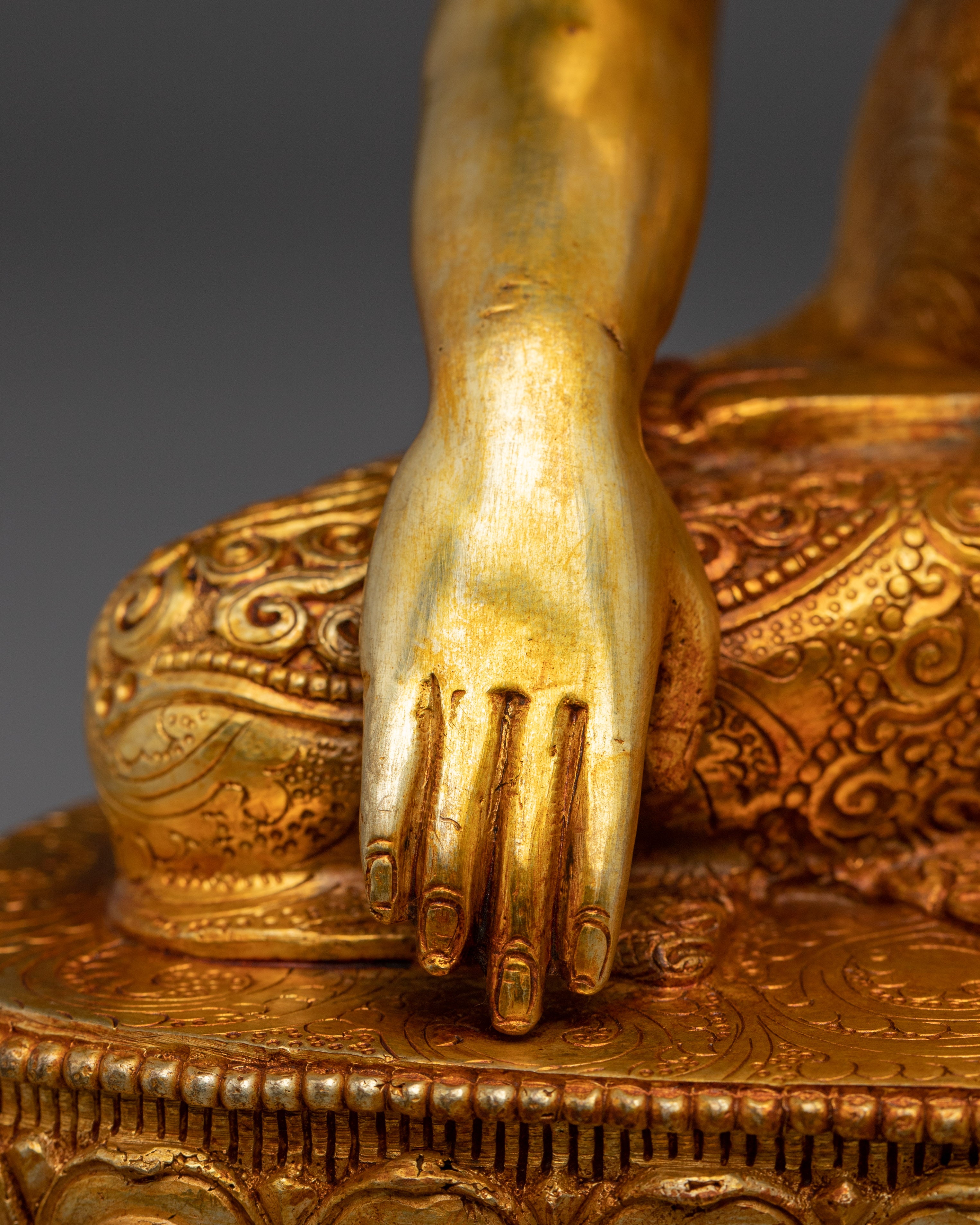 Shakyamuni buddha Statue: The Historical Buddha