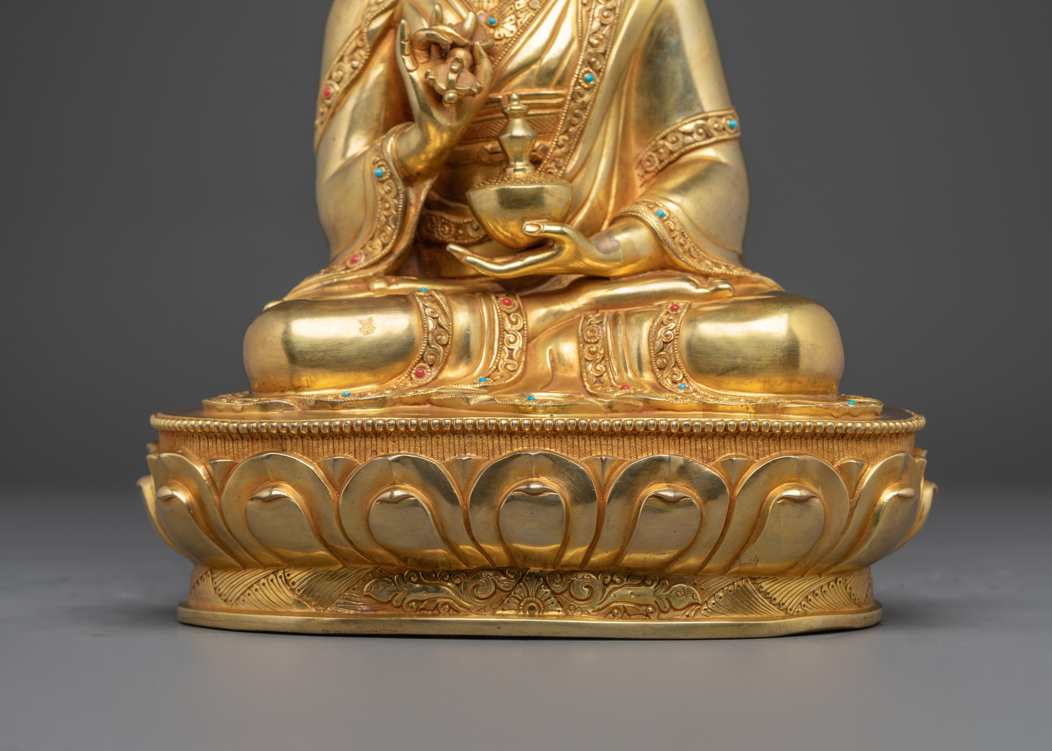 Karmapa Statue: Head of Karma Kagyu Lineage