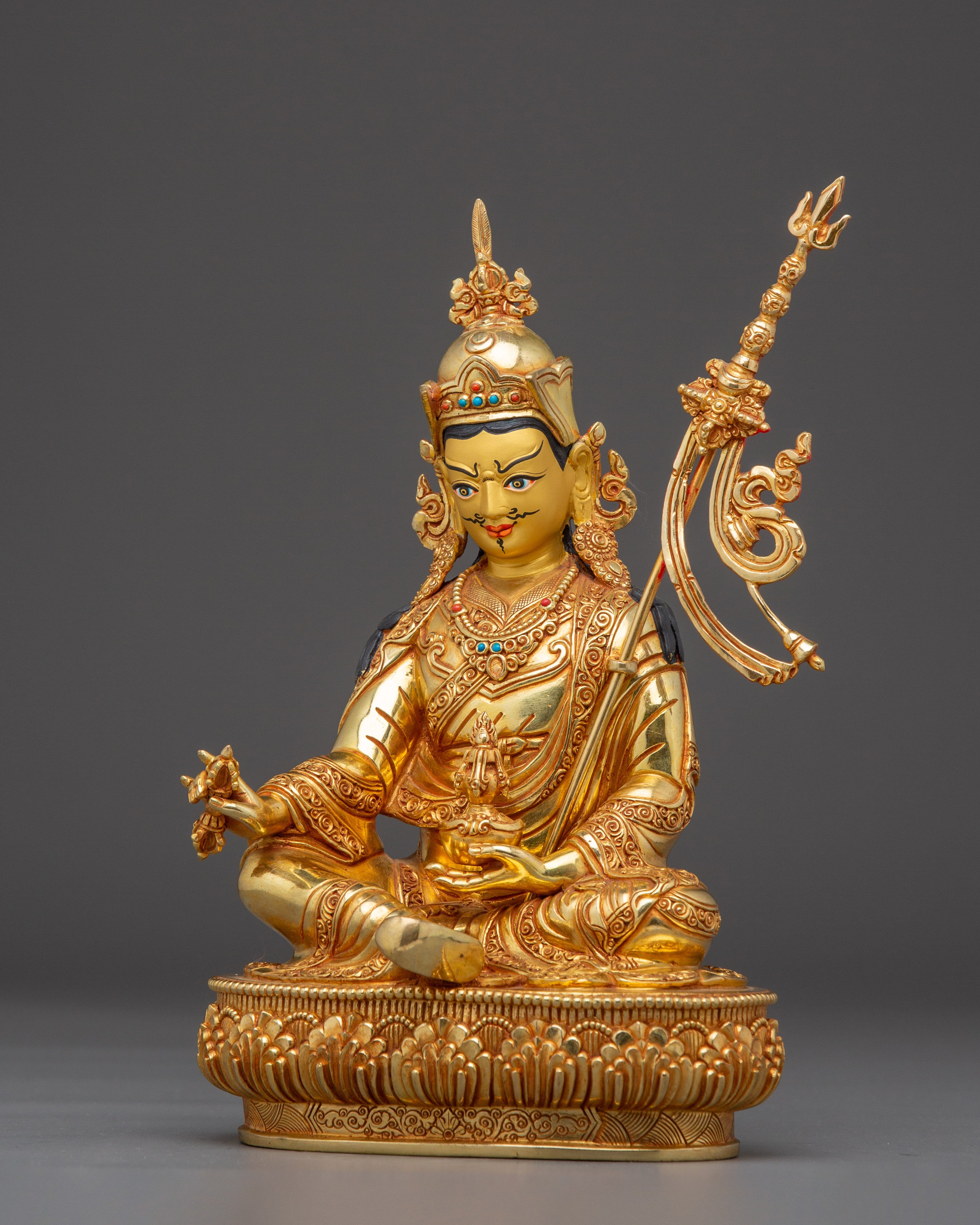 Guru Rinpoche Statue: Tibetan Vajra Master
