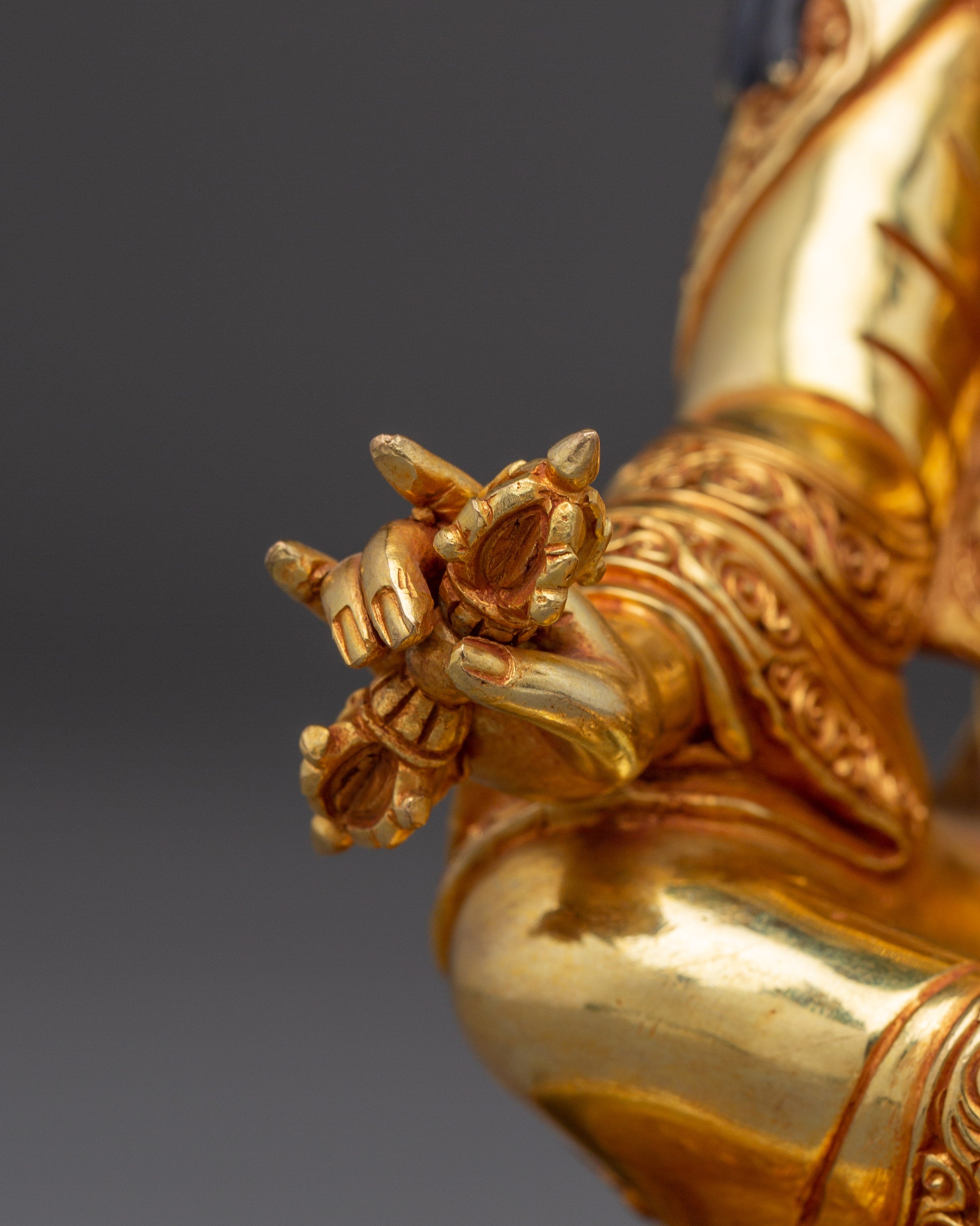 Guru Rinpoche Statue: Tibetan Vajra Master