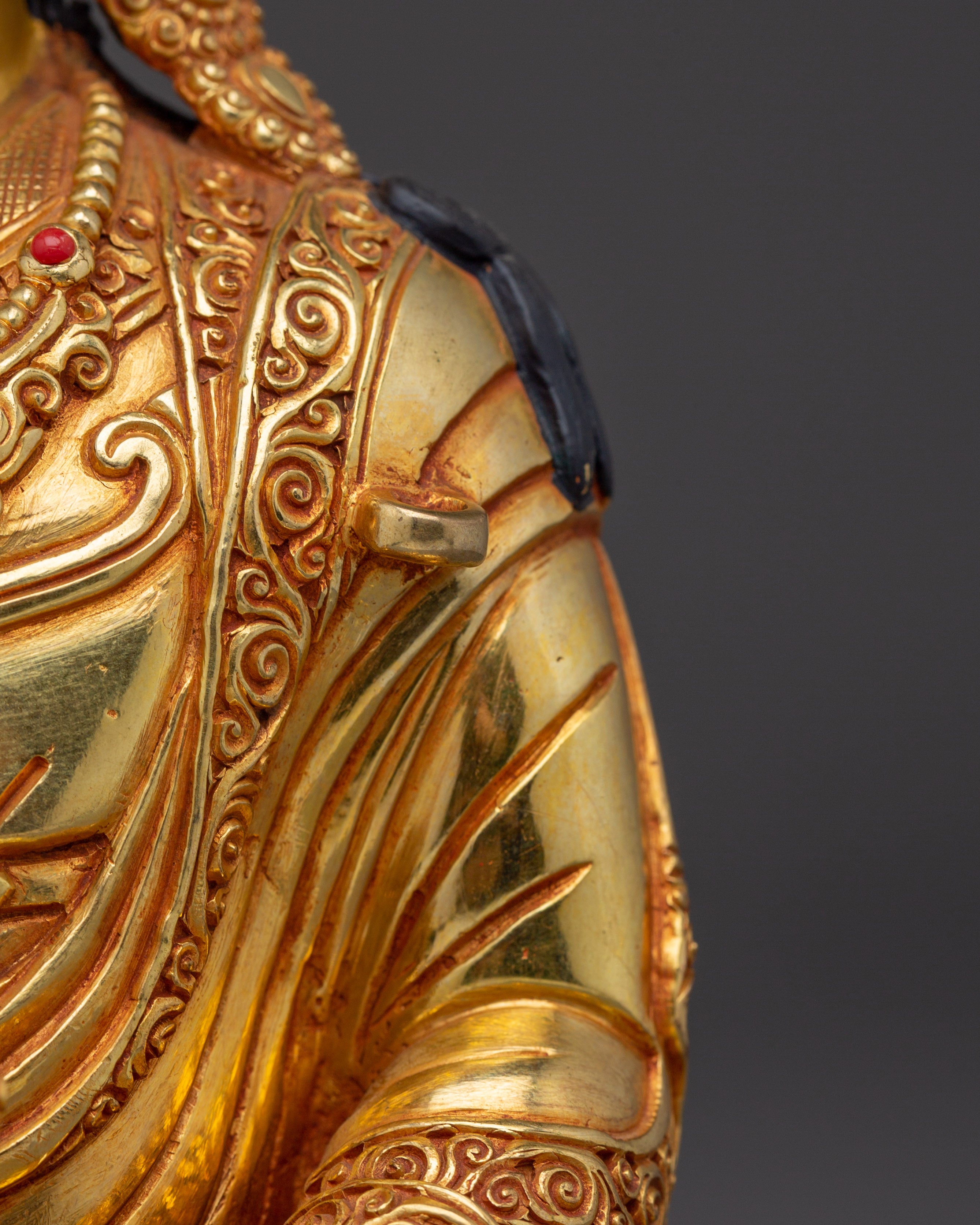 Guru Rinpoche Statue: Tibetan Vajra Master