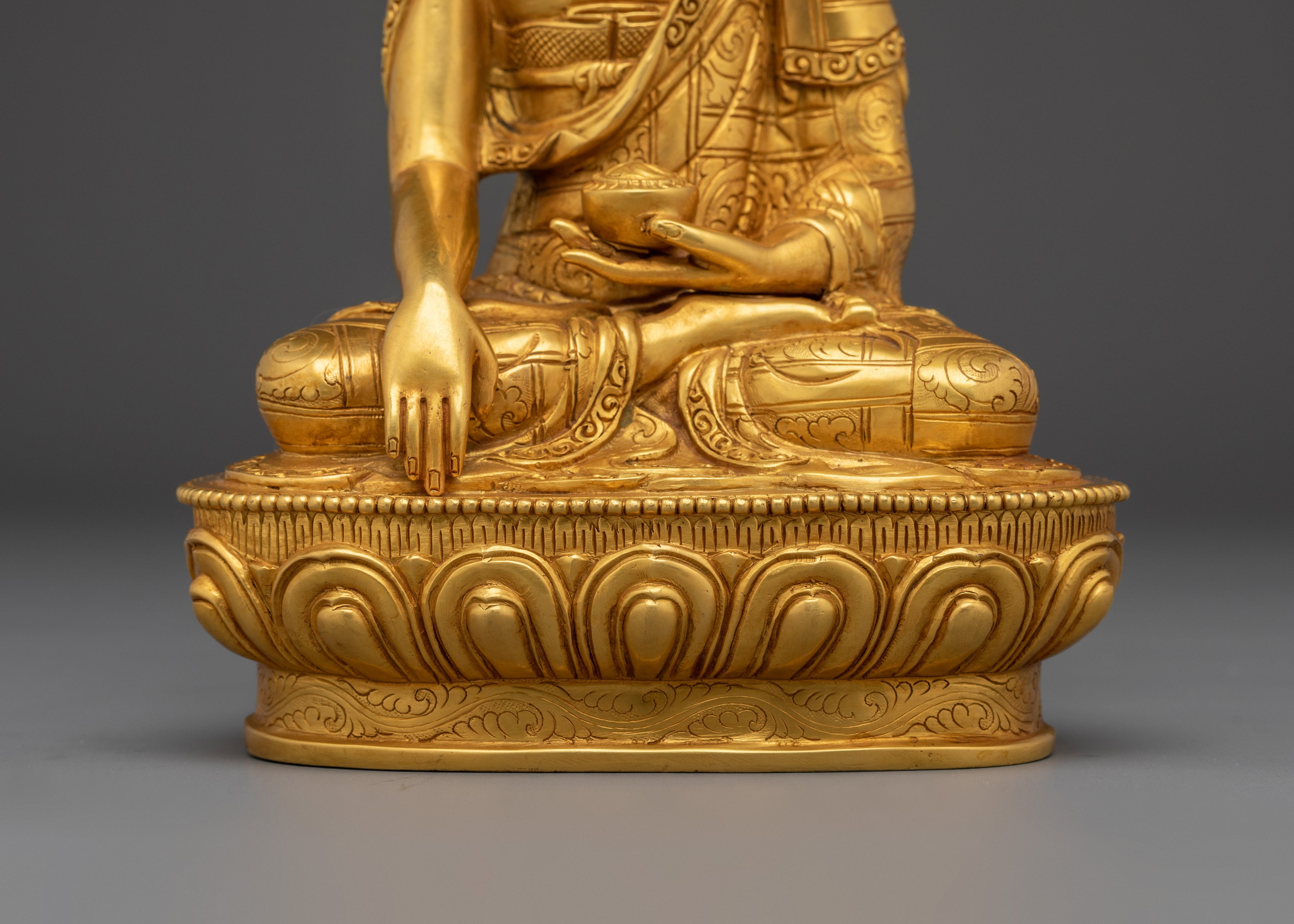 Shakyamuni Buddha in 24K Gold-Gilded Copper | Meditation, Spirituality, and Peaceful Decor