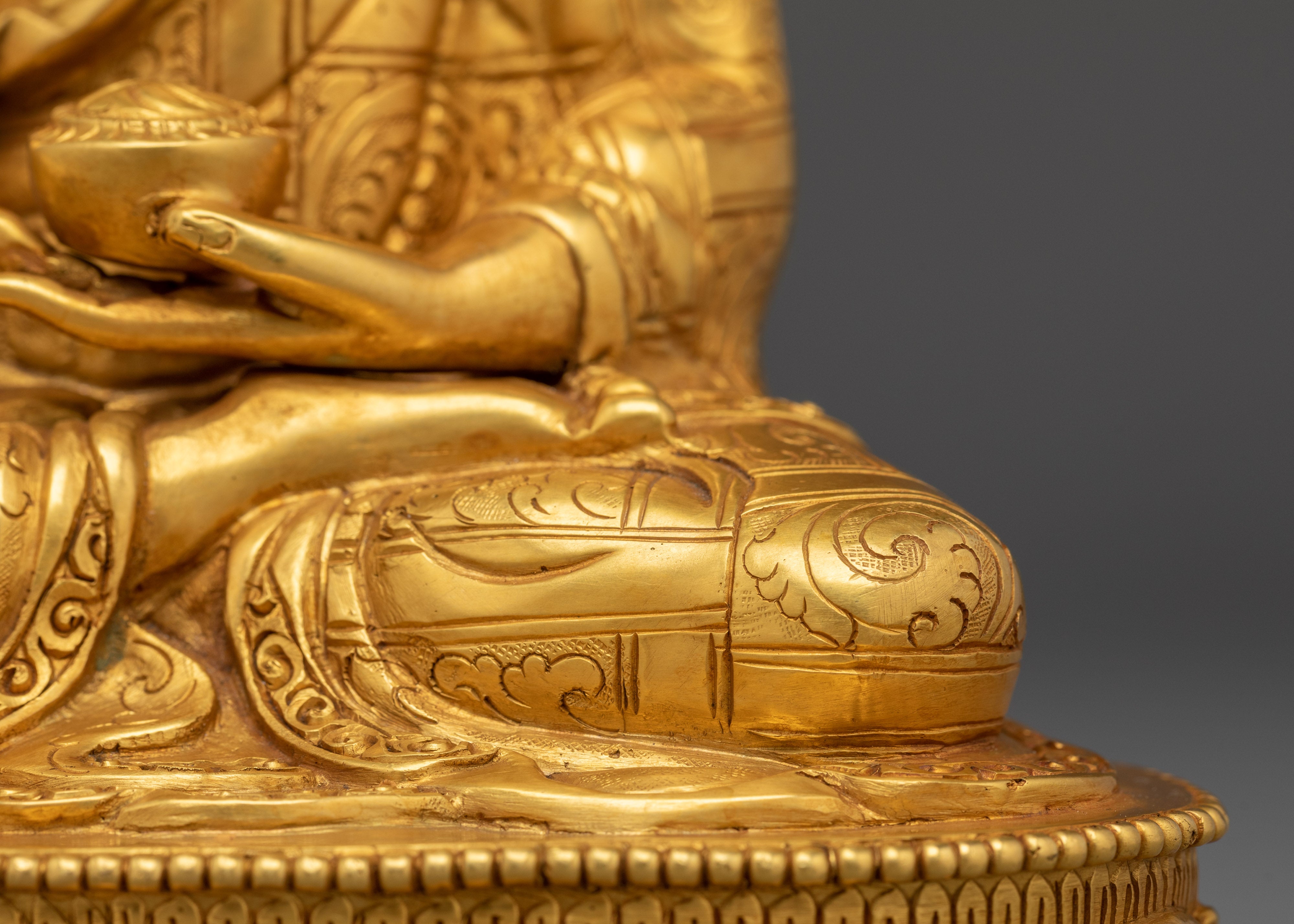 Shakyamuni Buddha in 24K Gold-Gilded Copper | Meditation, Spirituality, and Peaceful Decor