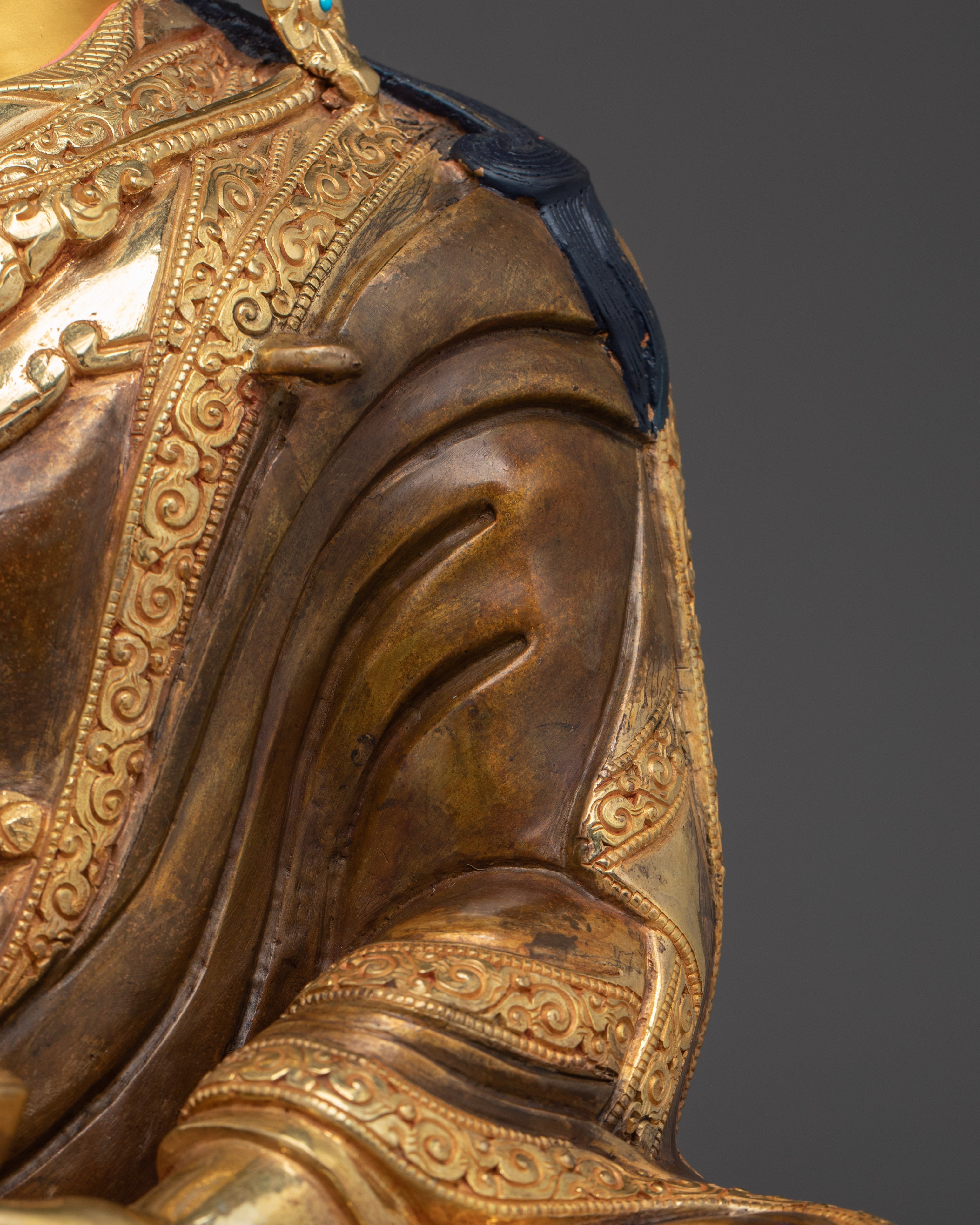 Guru Rinpoche (Padmasambhava) Copper Sculpture | Tibetan Buddhist Art With Gemstones