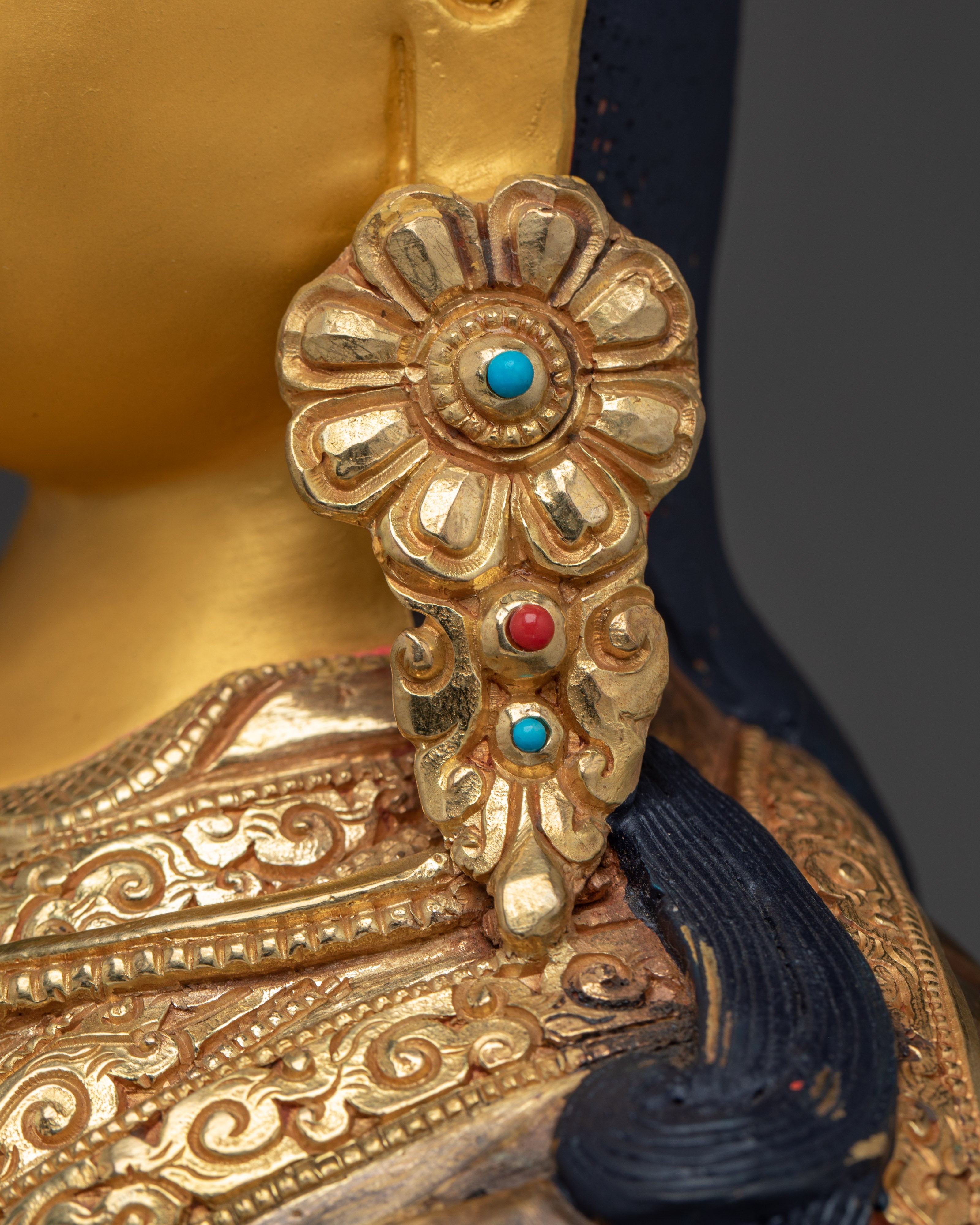 Guru Rinpoche (Padmasambhava) Copper Sculpture | Tibetan Buddhist Art With Gemstones