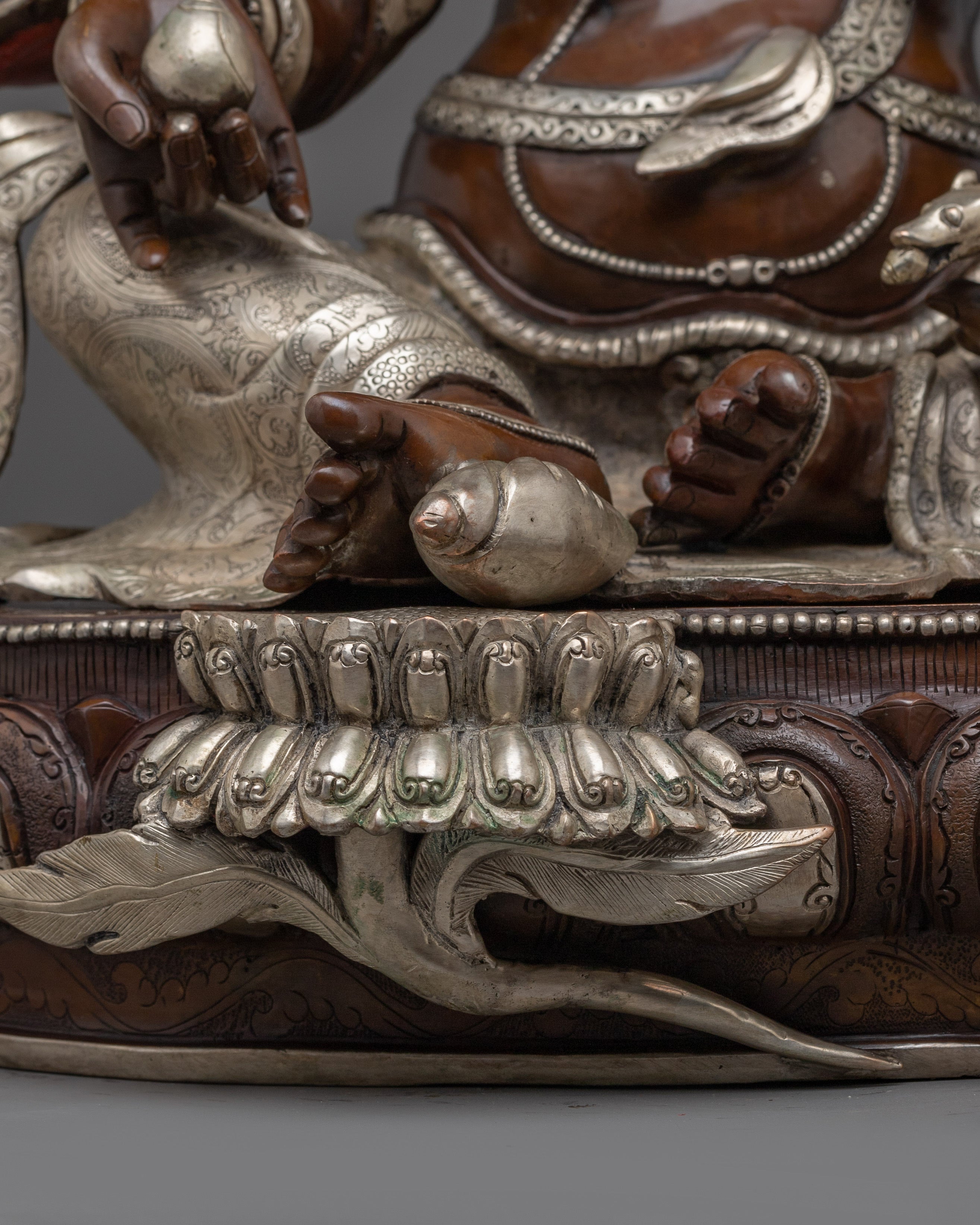Dzambhala Statue with Silver-Plated | Protection Sculpture for Wealth and Prosperity