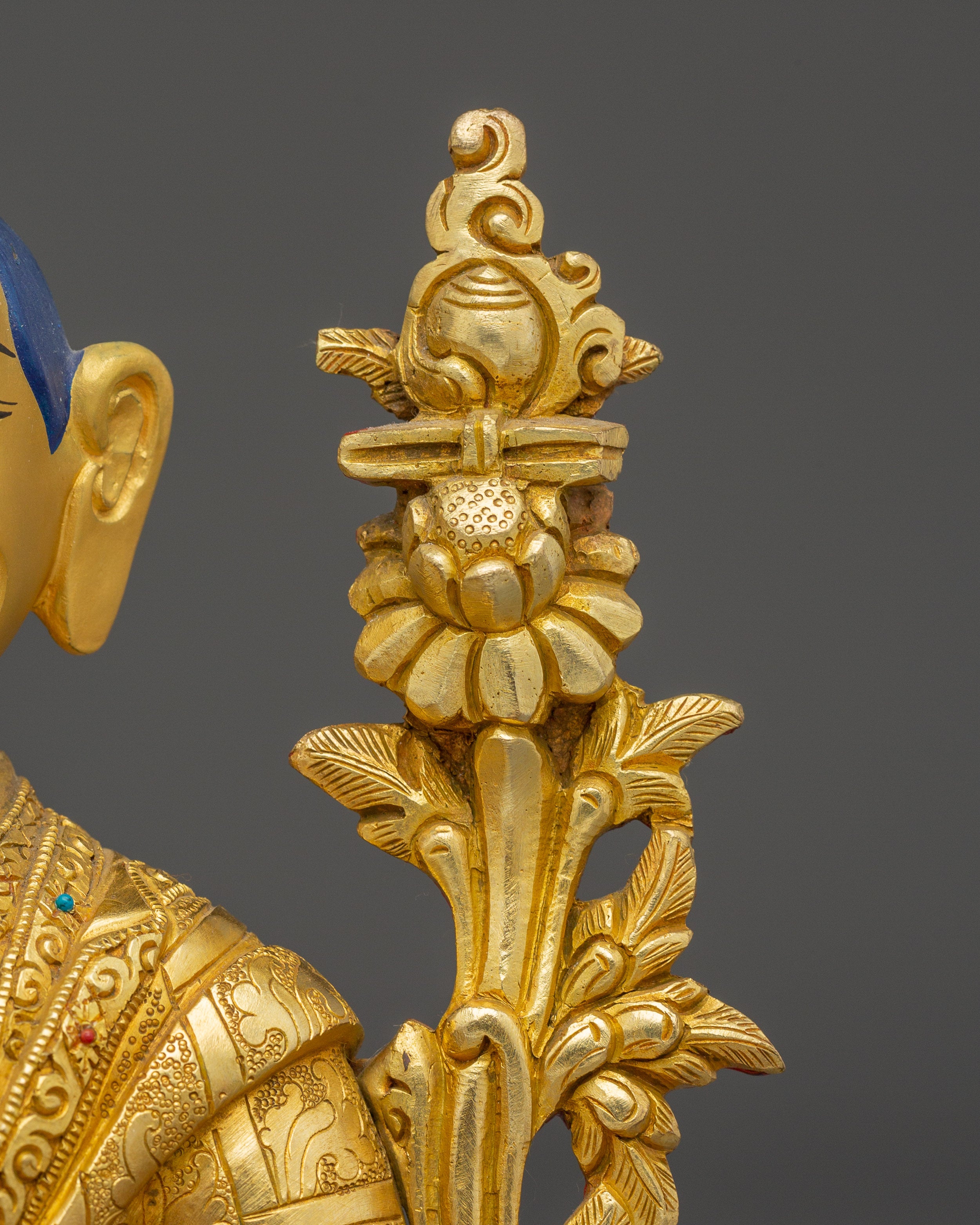 Tsongkhapa Statue: Revered Buddhist Philosopher