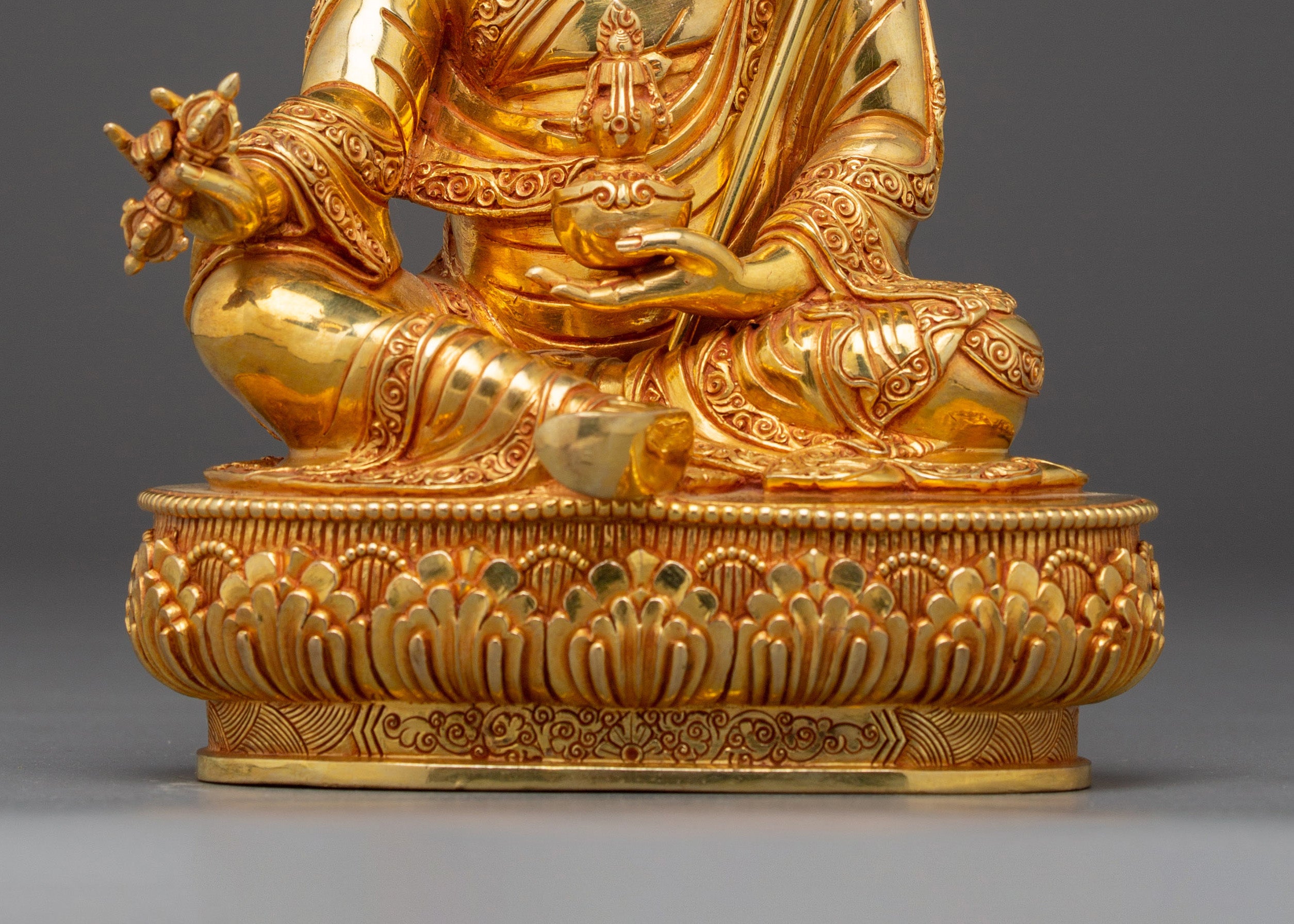 Tibetan Guru Rinpoche Figure | Sacred Buddhist Art