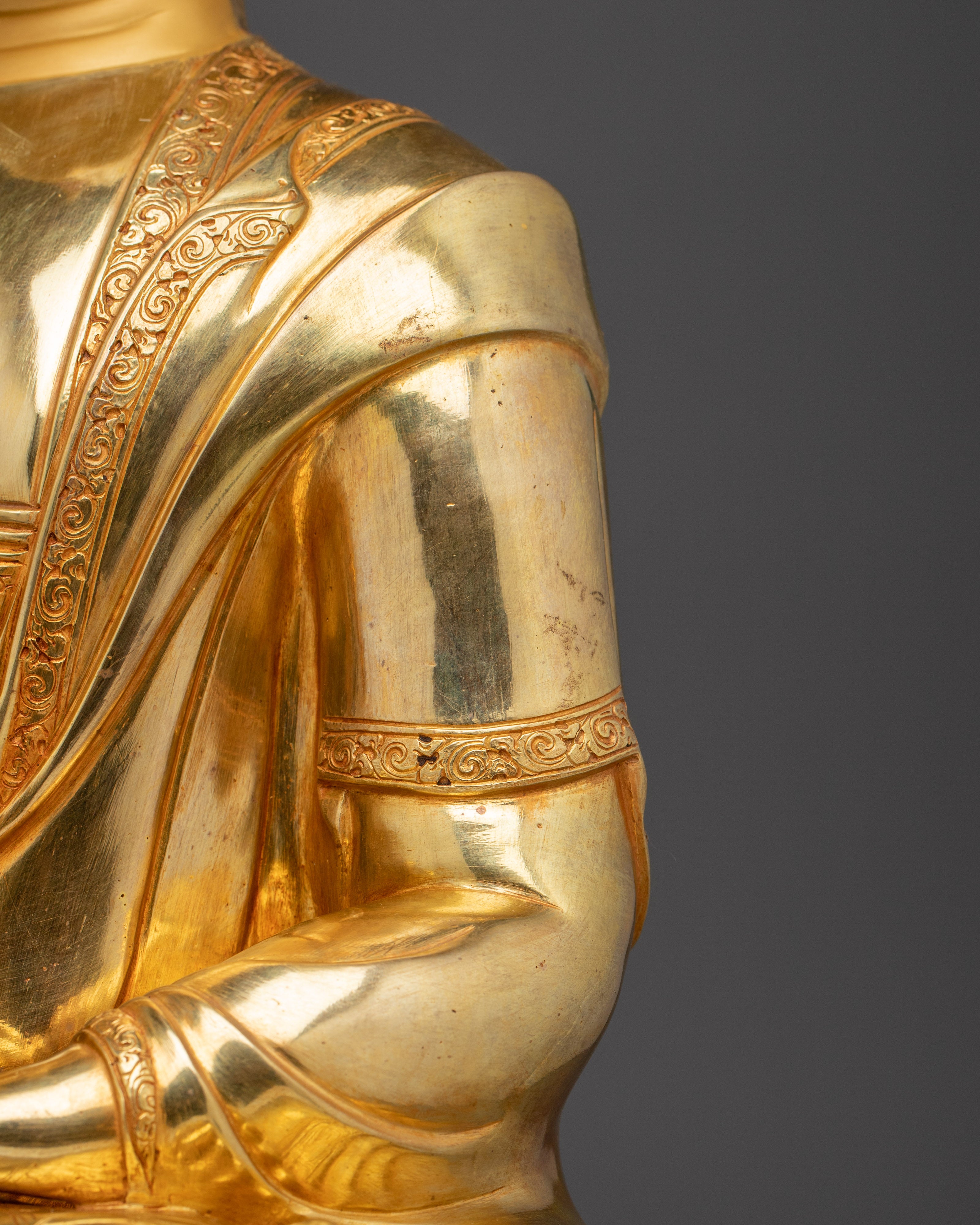 Gautama Buddha Statue: The Enlightened One