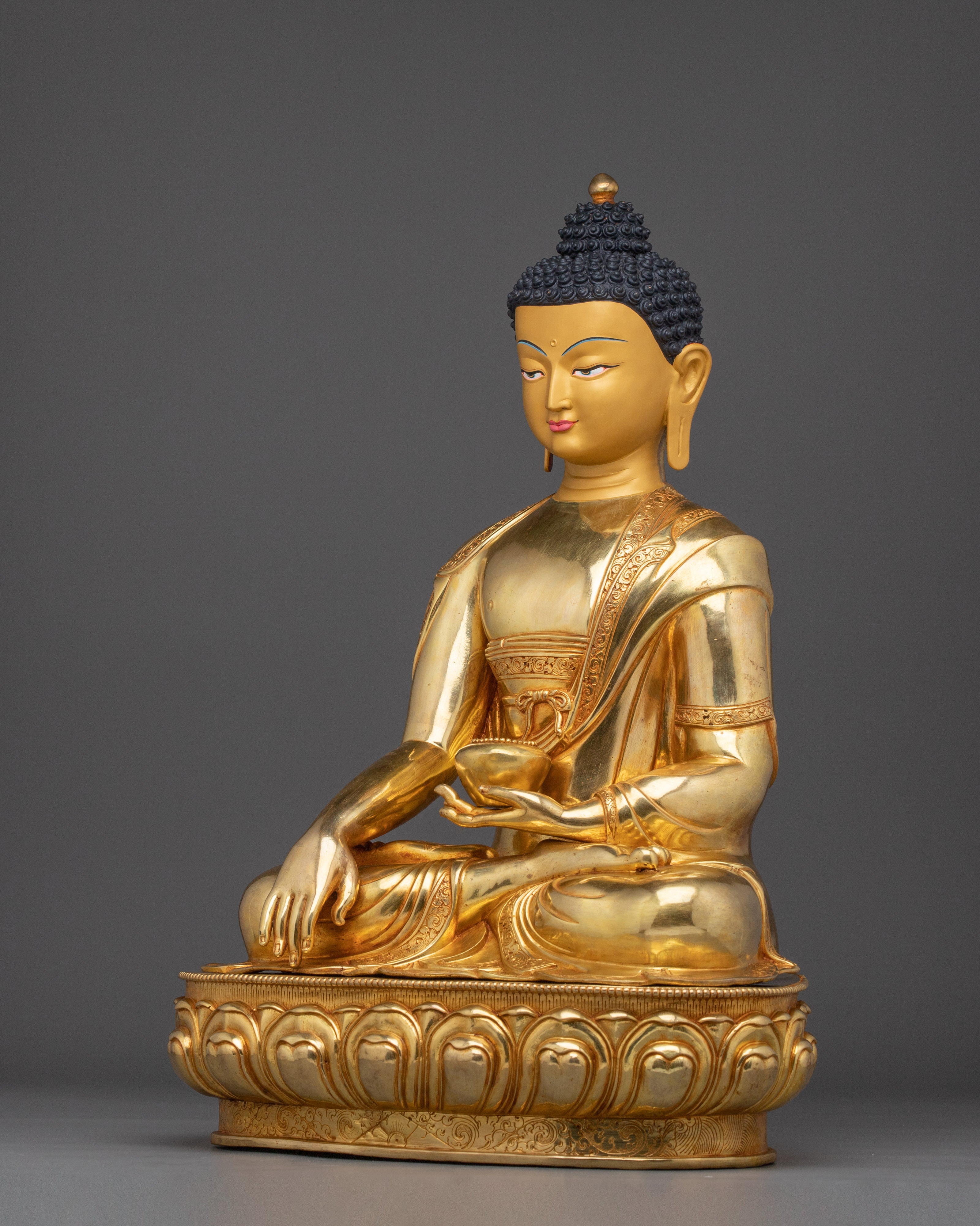 Gautama Buddha Statue: The Enlightened One