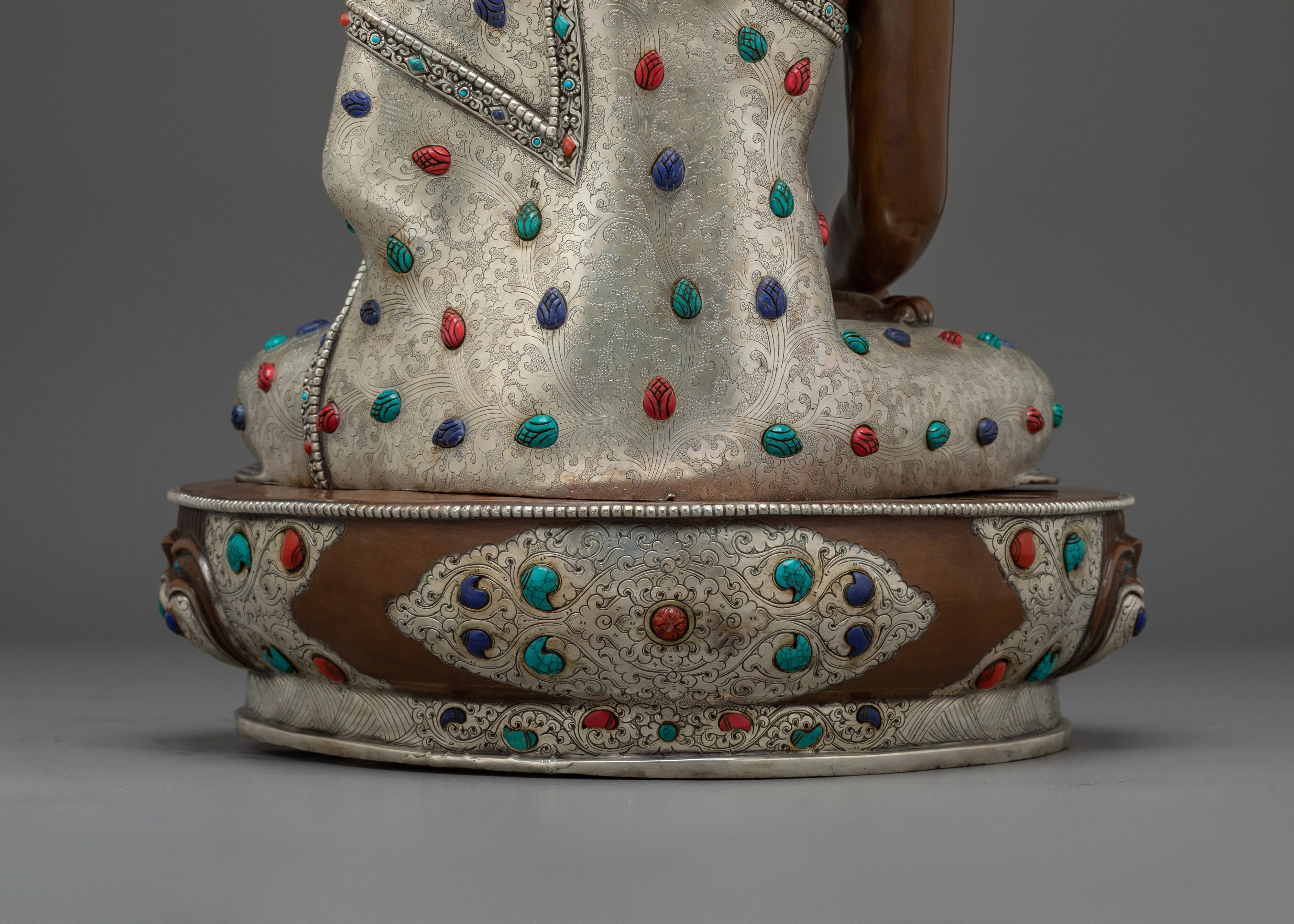 Shakyamuni buddha Statue: Buddhist Spiritual Decor