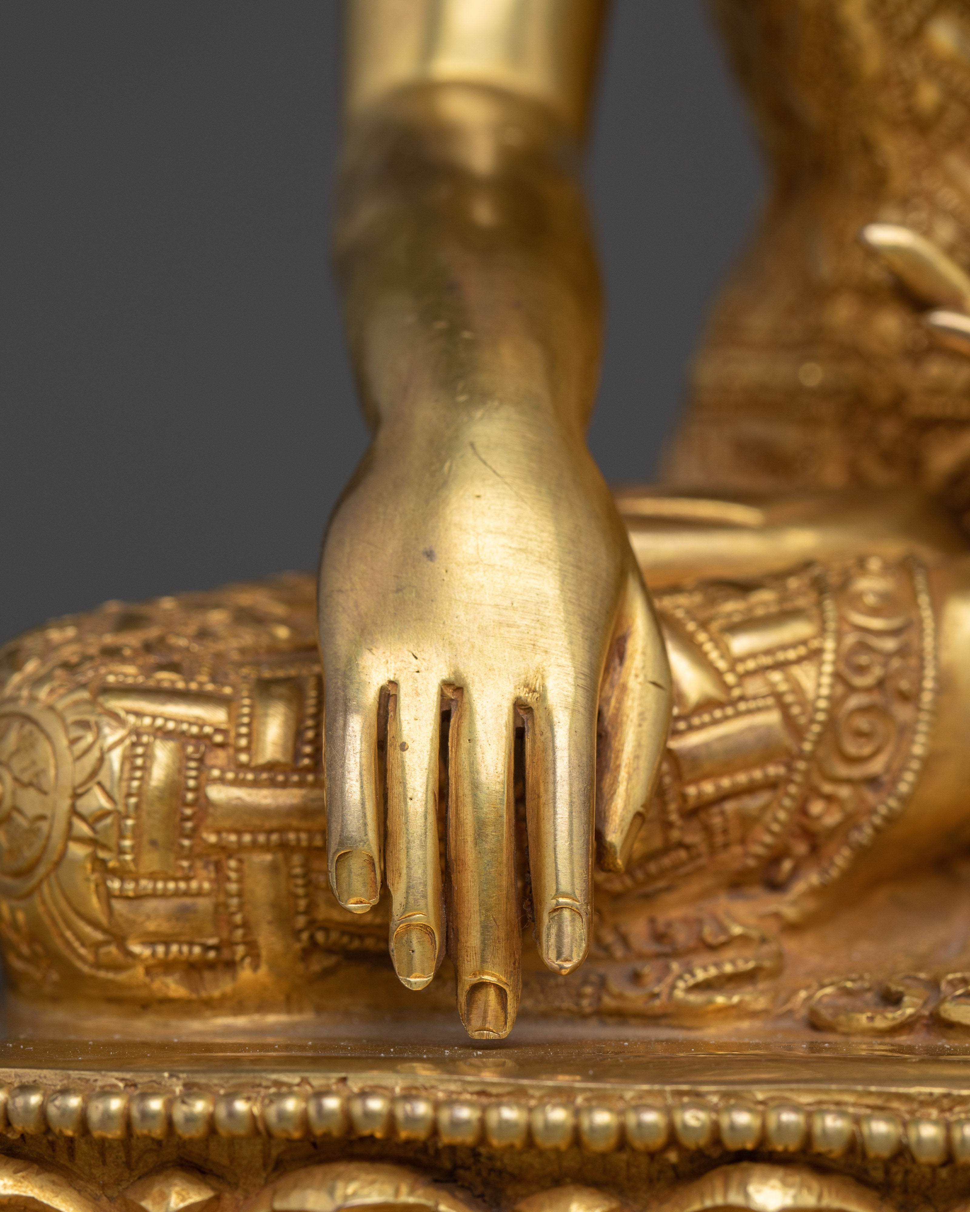 Crown Shakyamuni Buddha Statue: Dharma Teacher