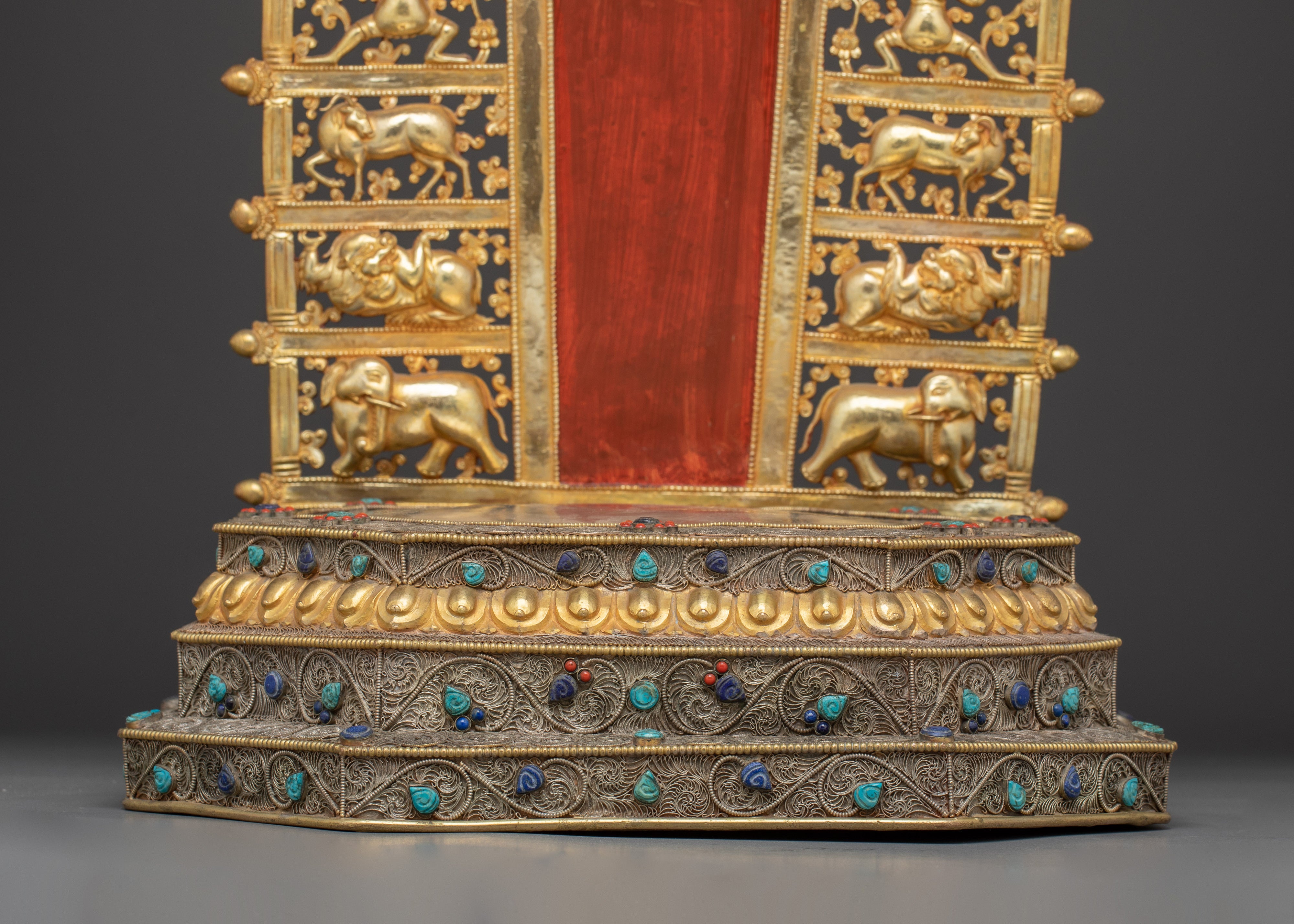 Golden Throne For Statues
