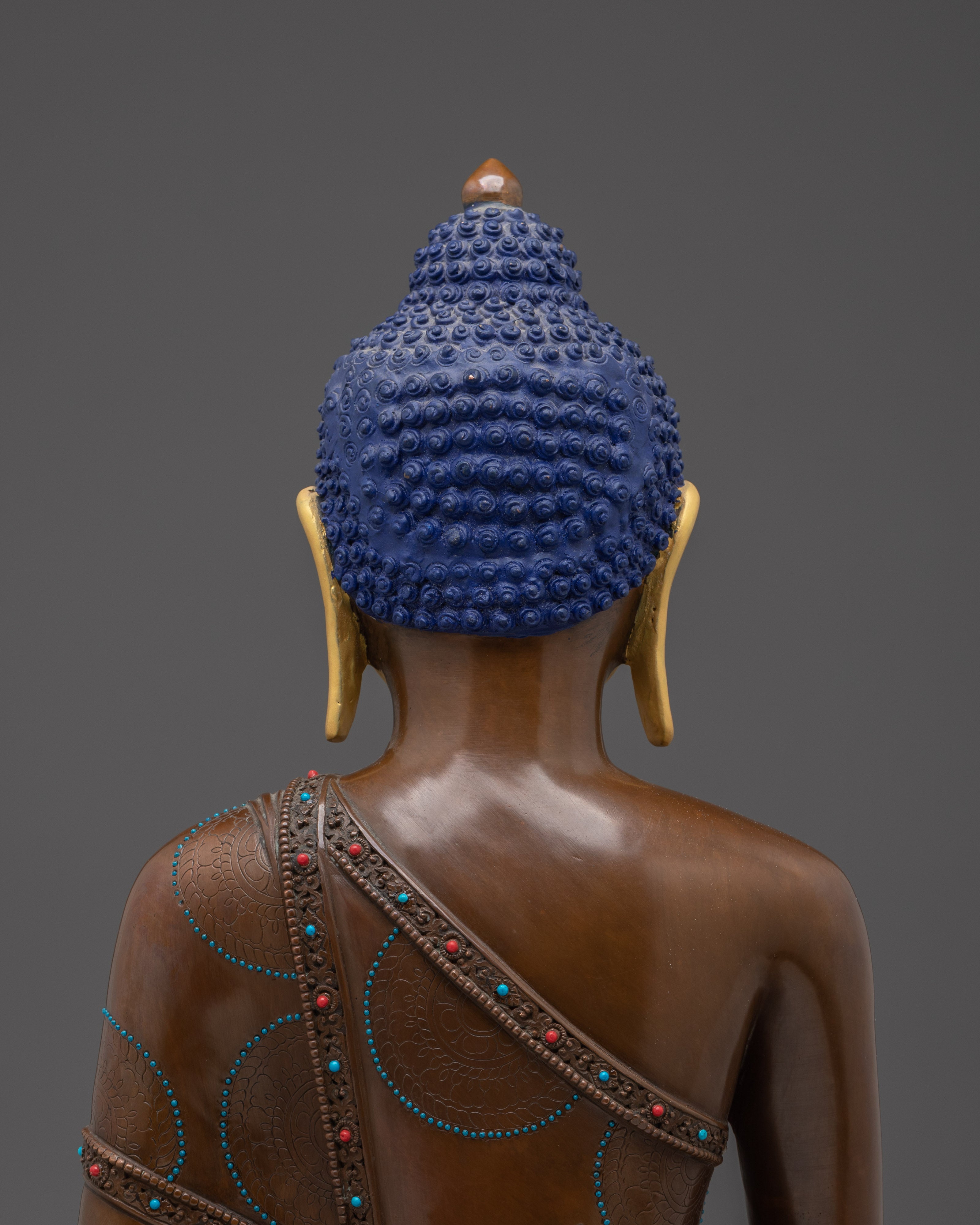 Shakyamuni Statue for Enlightenment | A Symbol of Peace and Enlightenment.