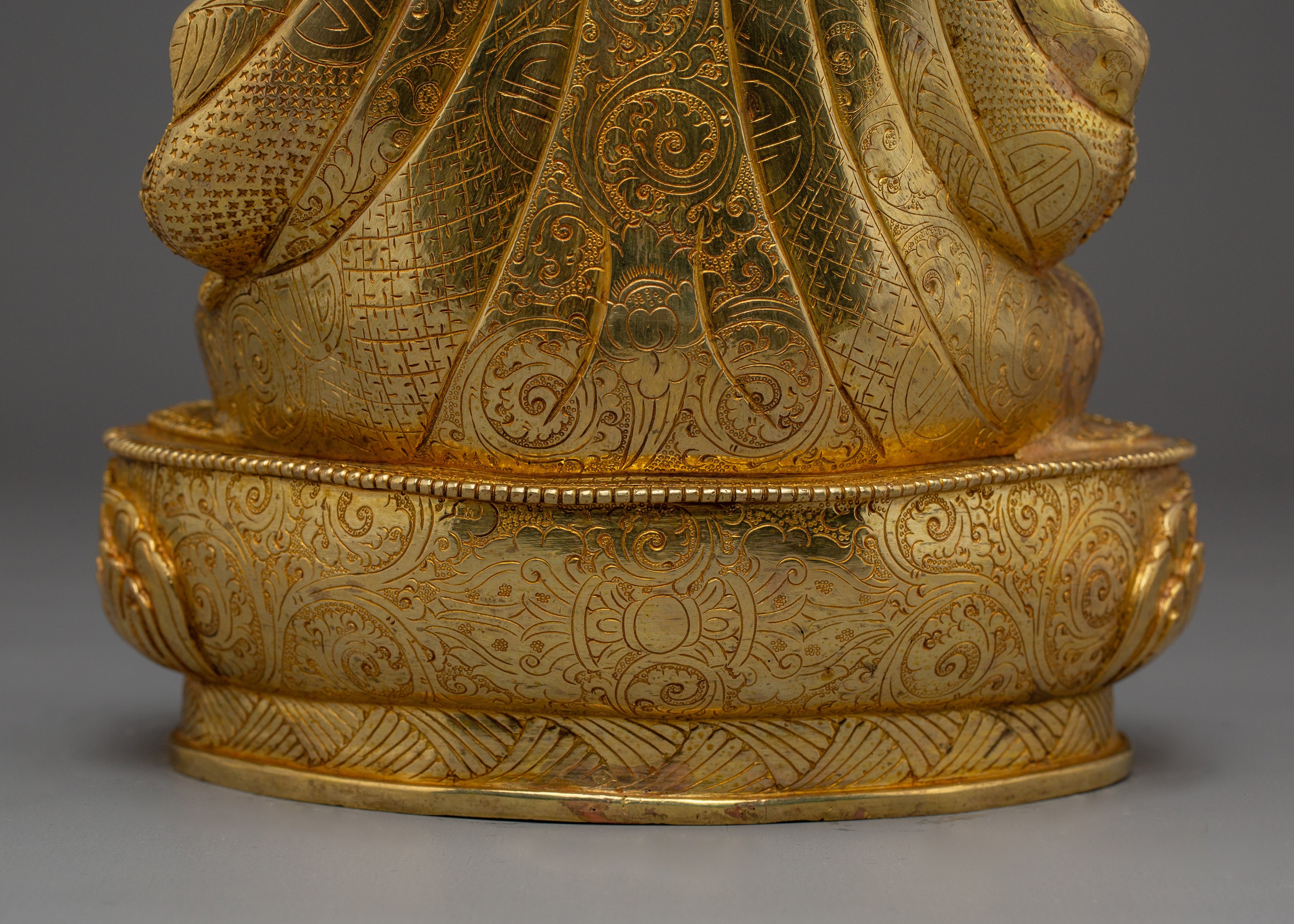 Guru Tsokye Dorje Statue: Peaceful Padmasambhava Form