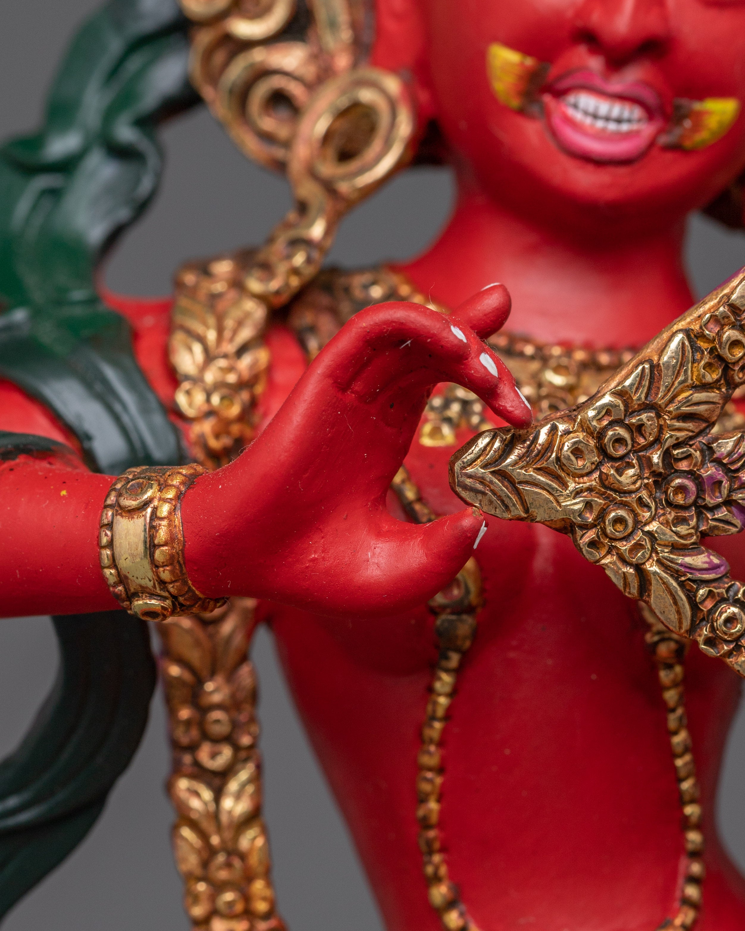 Majestic Kurukulla Statue | Buddhist Powerful Dakini