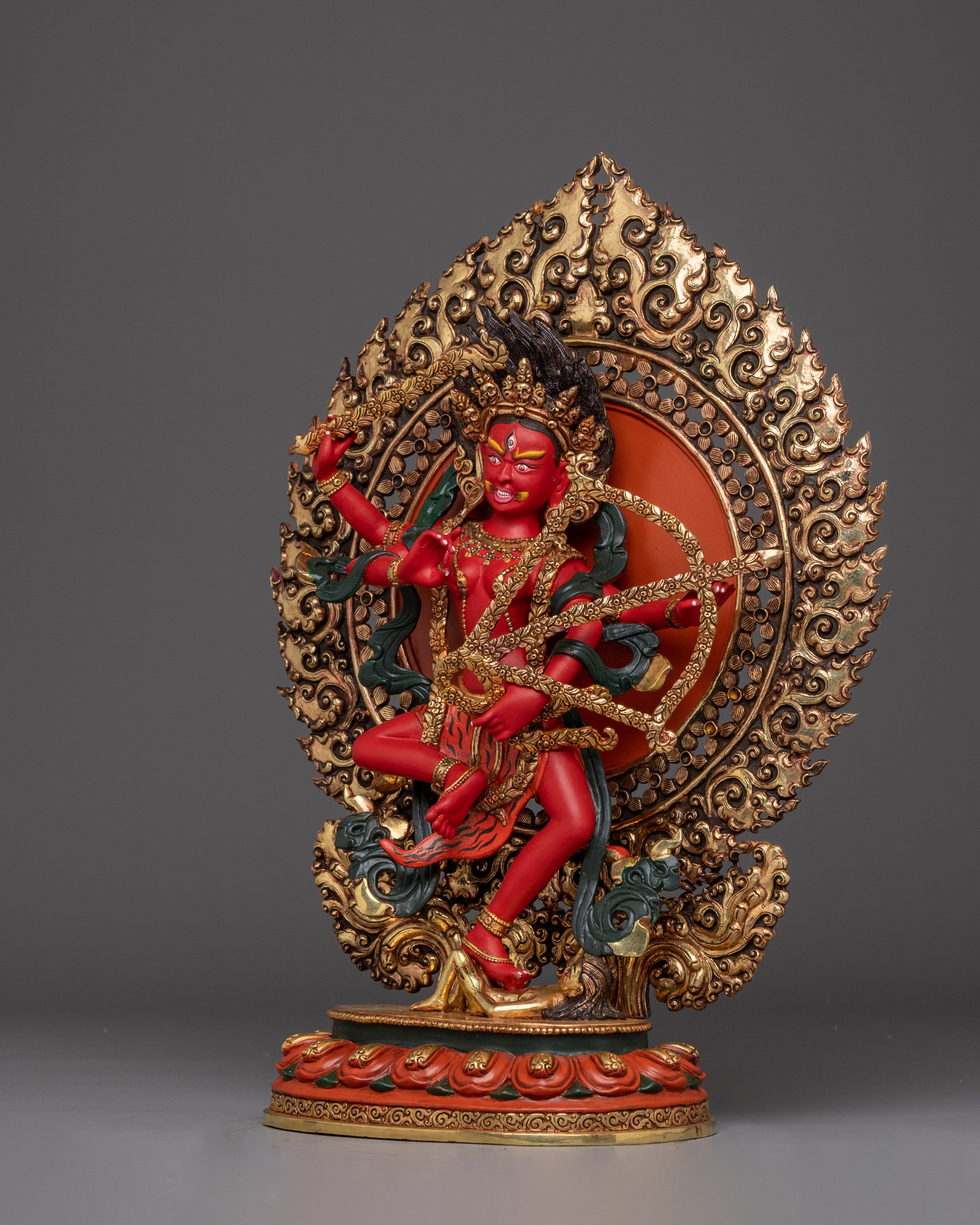 Majestic Kurukulla Statue | Buddhist Powerful Dakini